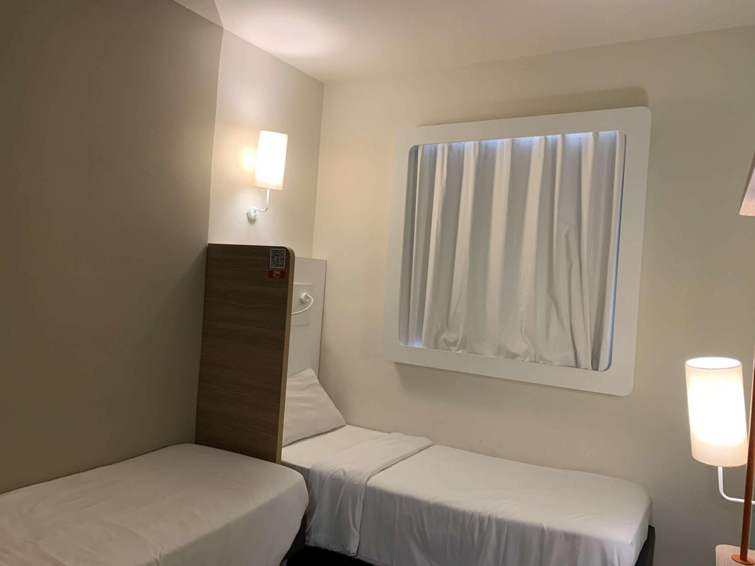 Standard Apartment with Twin Beds photo 3