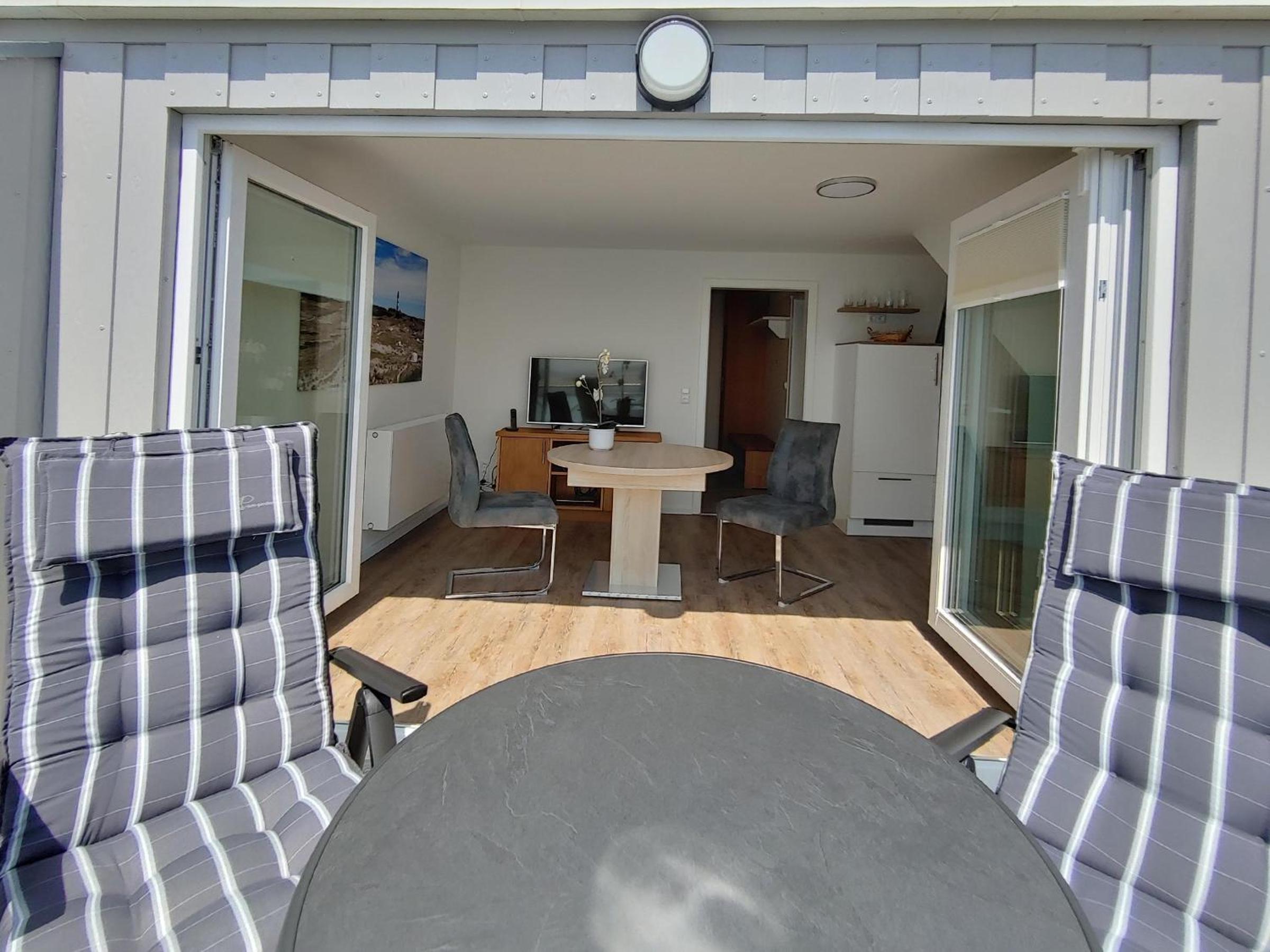 Apartment with Sea View photo 3