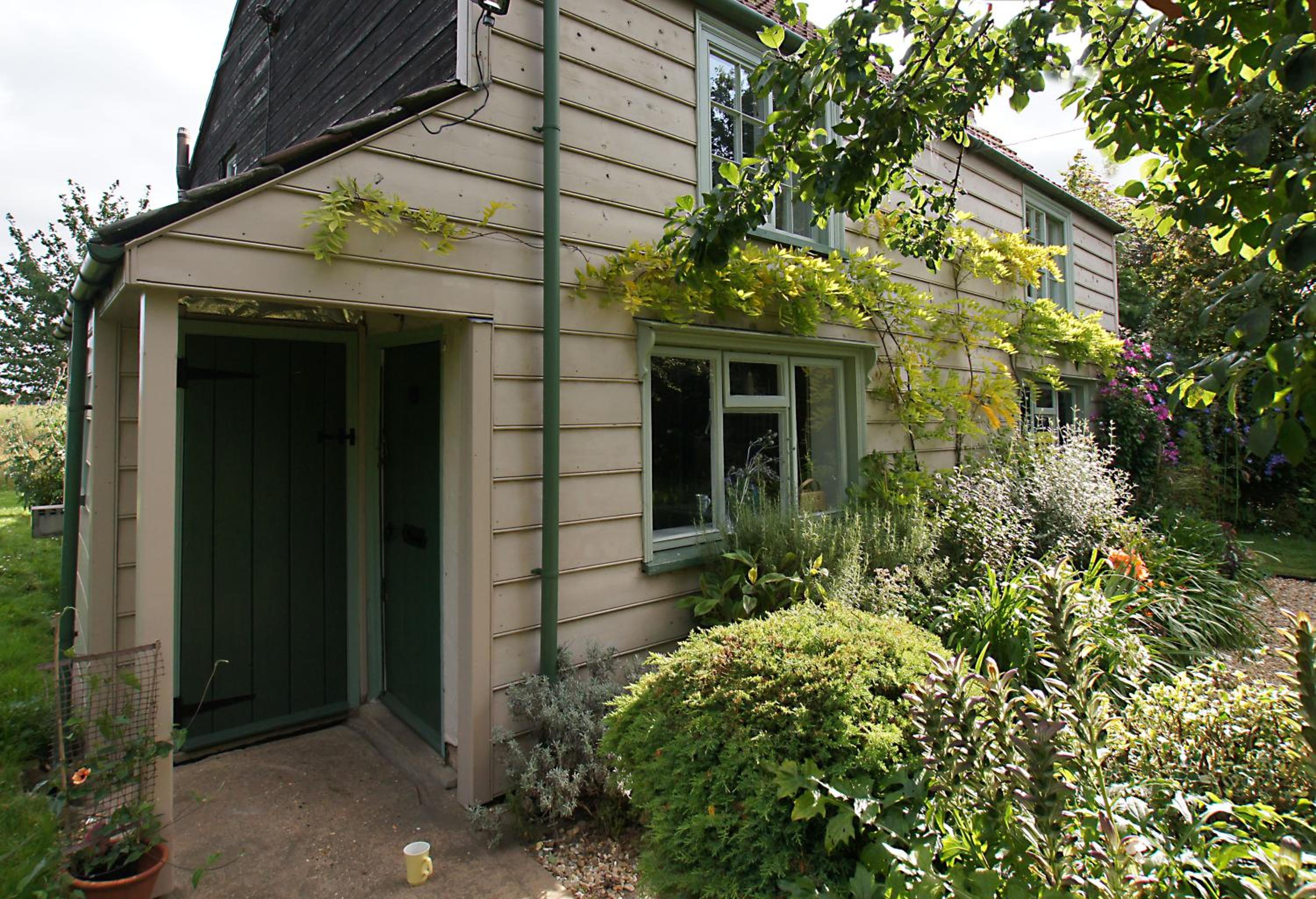 Two-Bedroom House photo 2