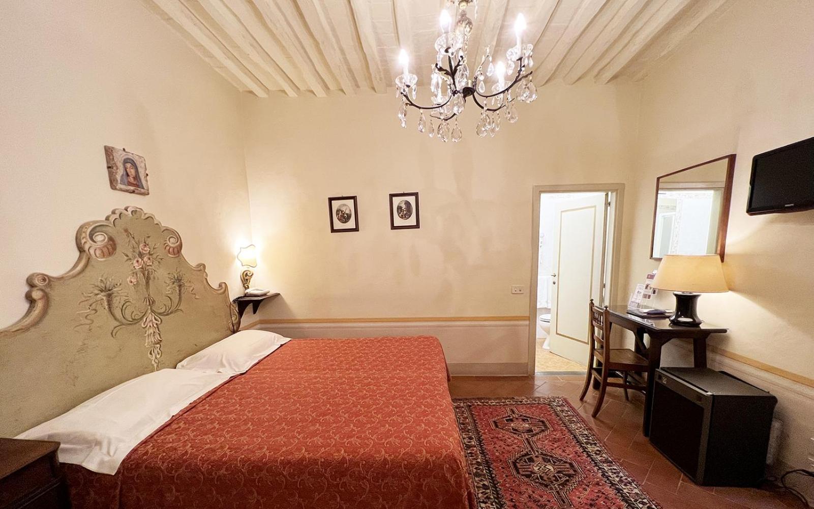 Economy Double or Twin Room photo 2