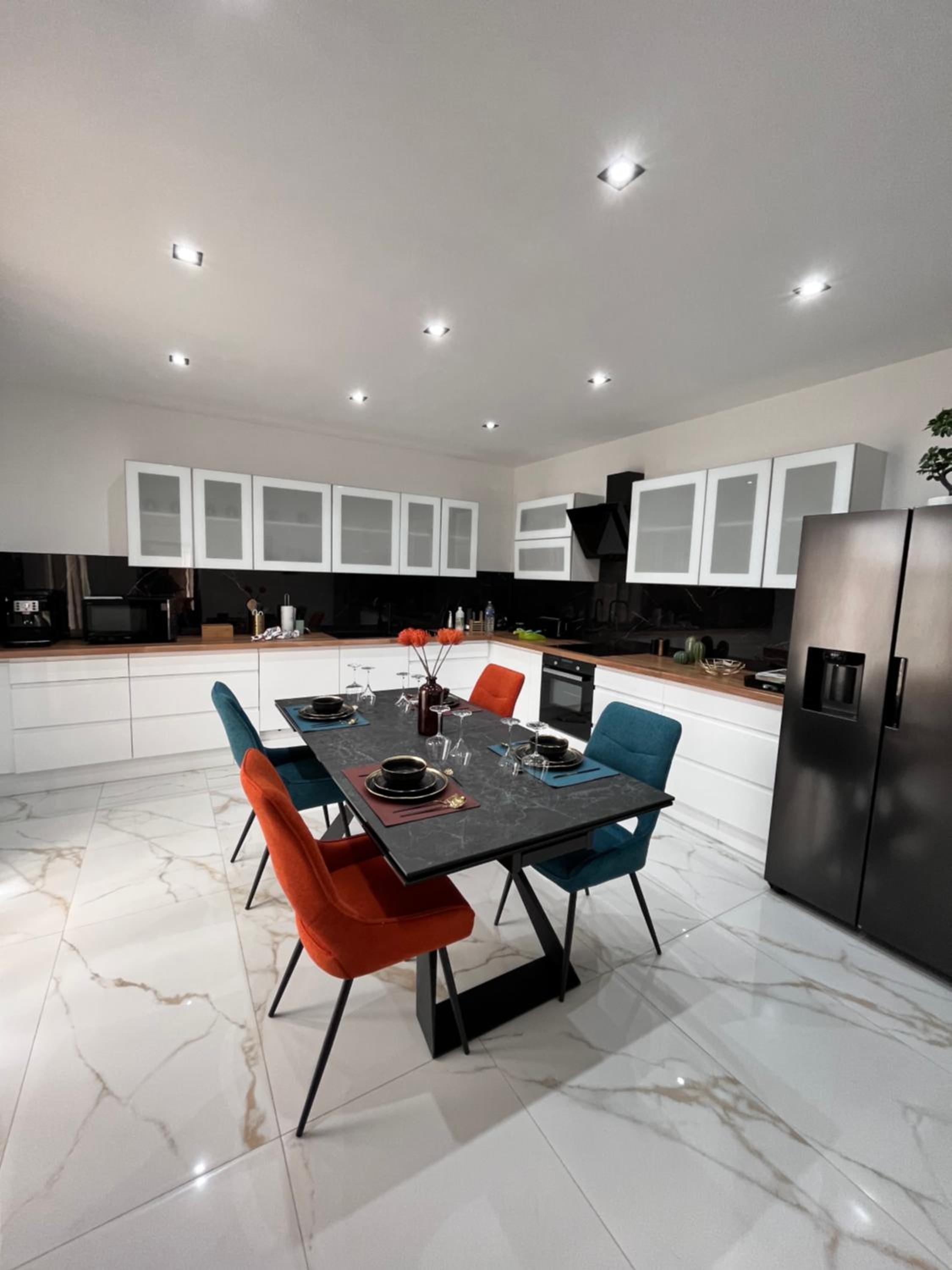 Two-Bedroom Villa - Photo 12