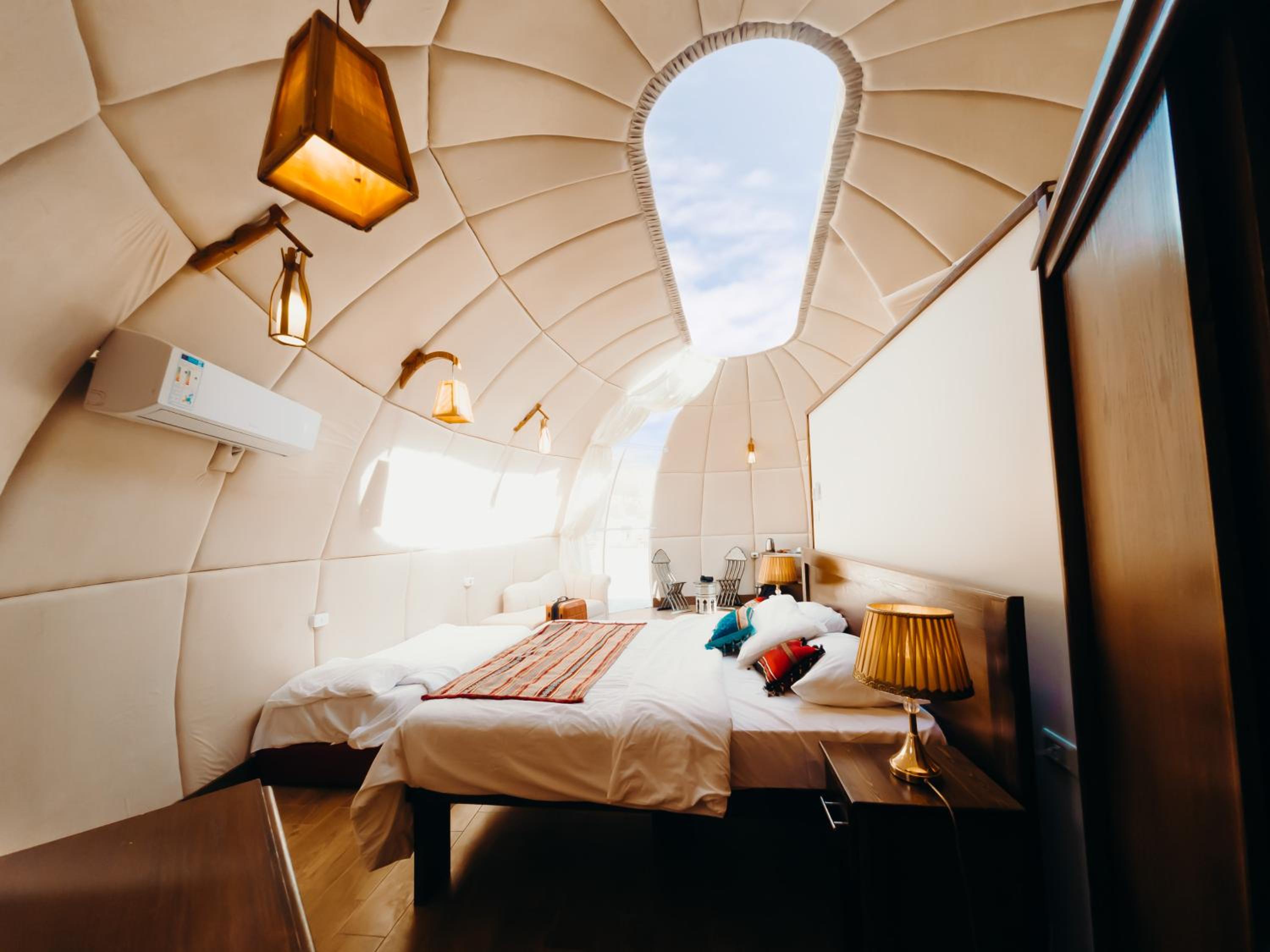 Luxury Bubble photo 1