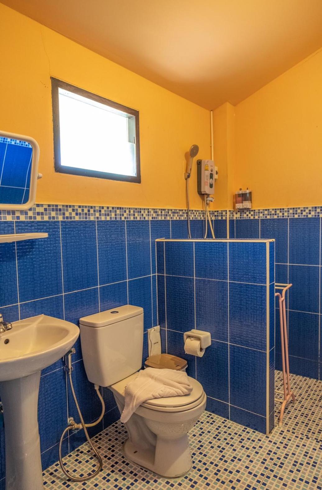 Comfort Triple Room - Photo 7