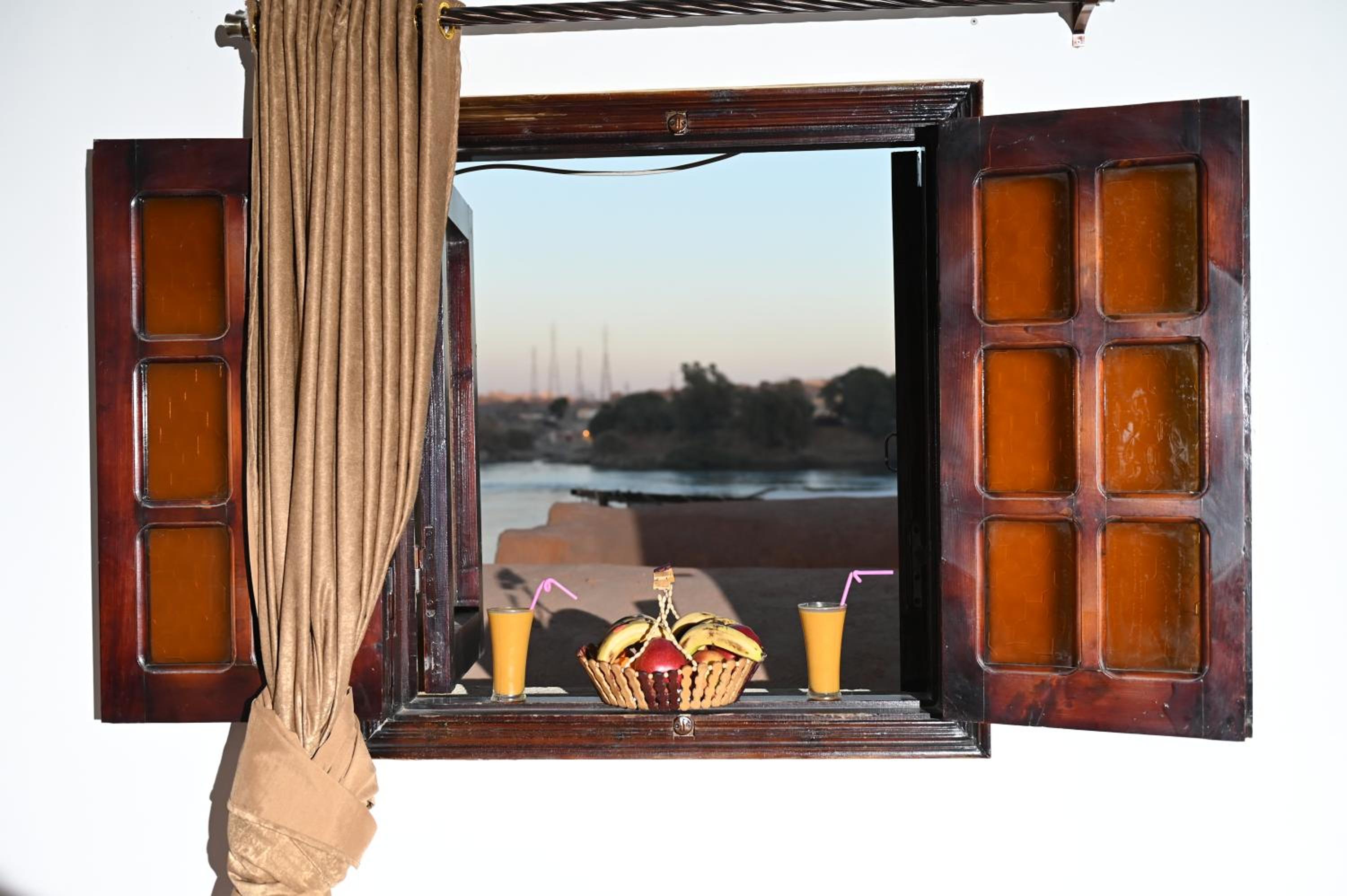 Deluxe Double or Twin Room with Sea View - Photo 5