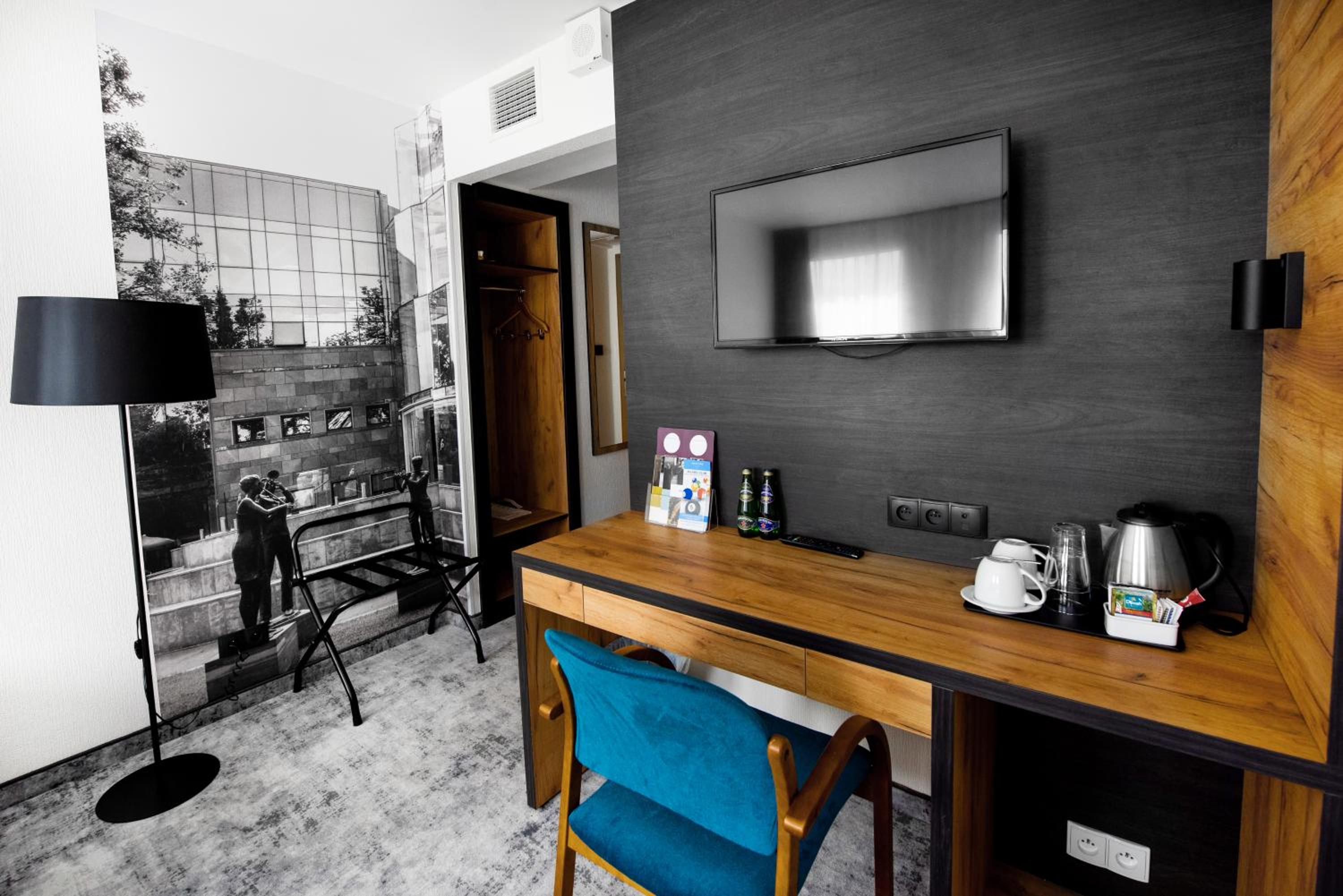 Superior Twin Room - Photo 12
