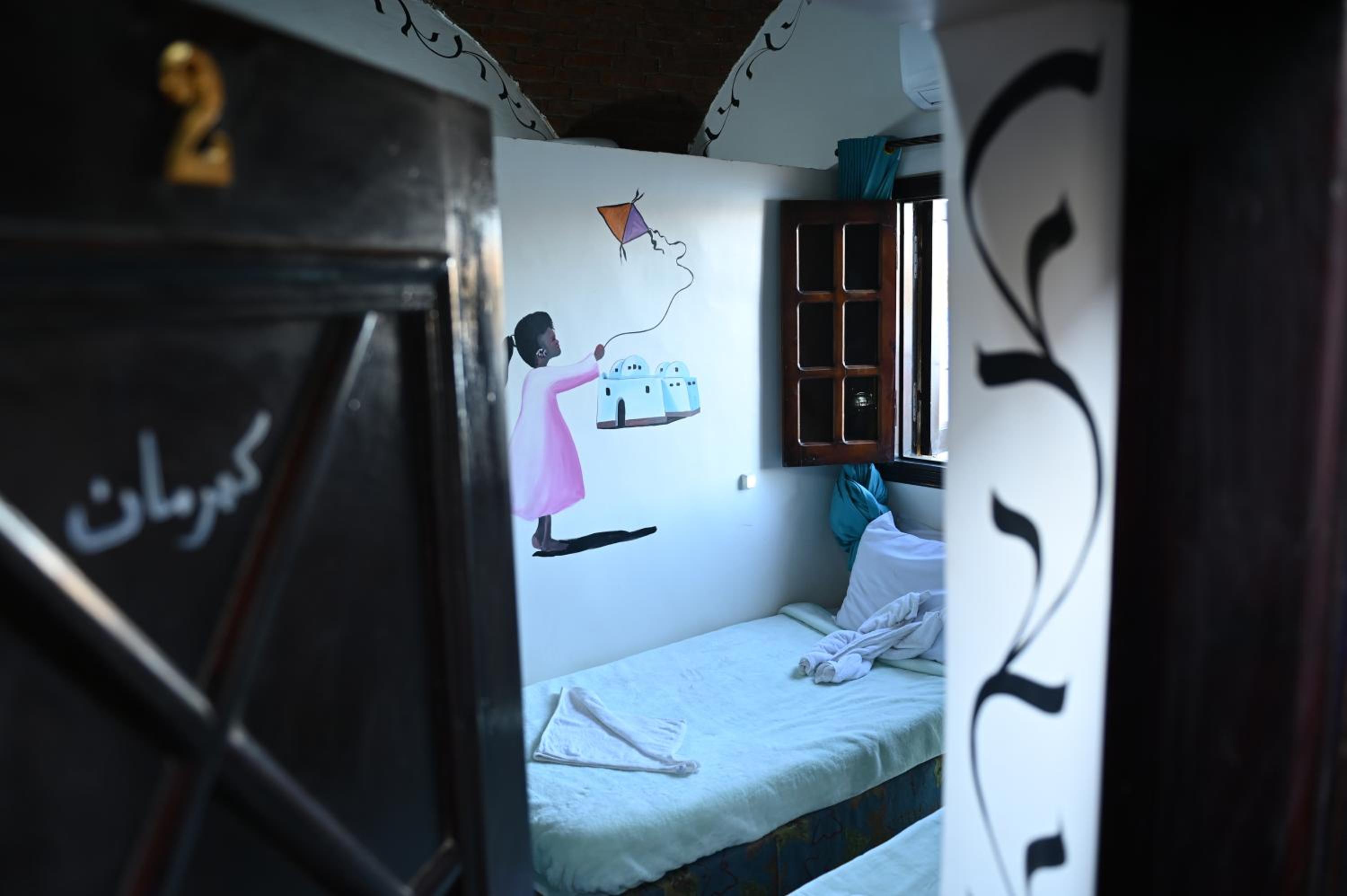 Deluxe Double Room with Side Sea View - Photo 14
