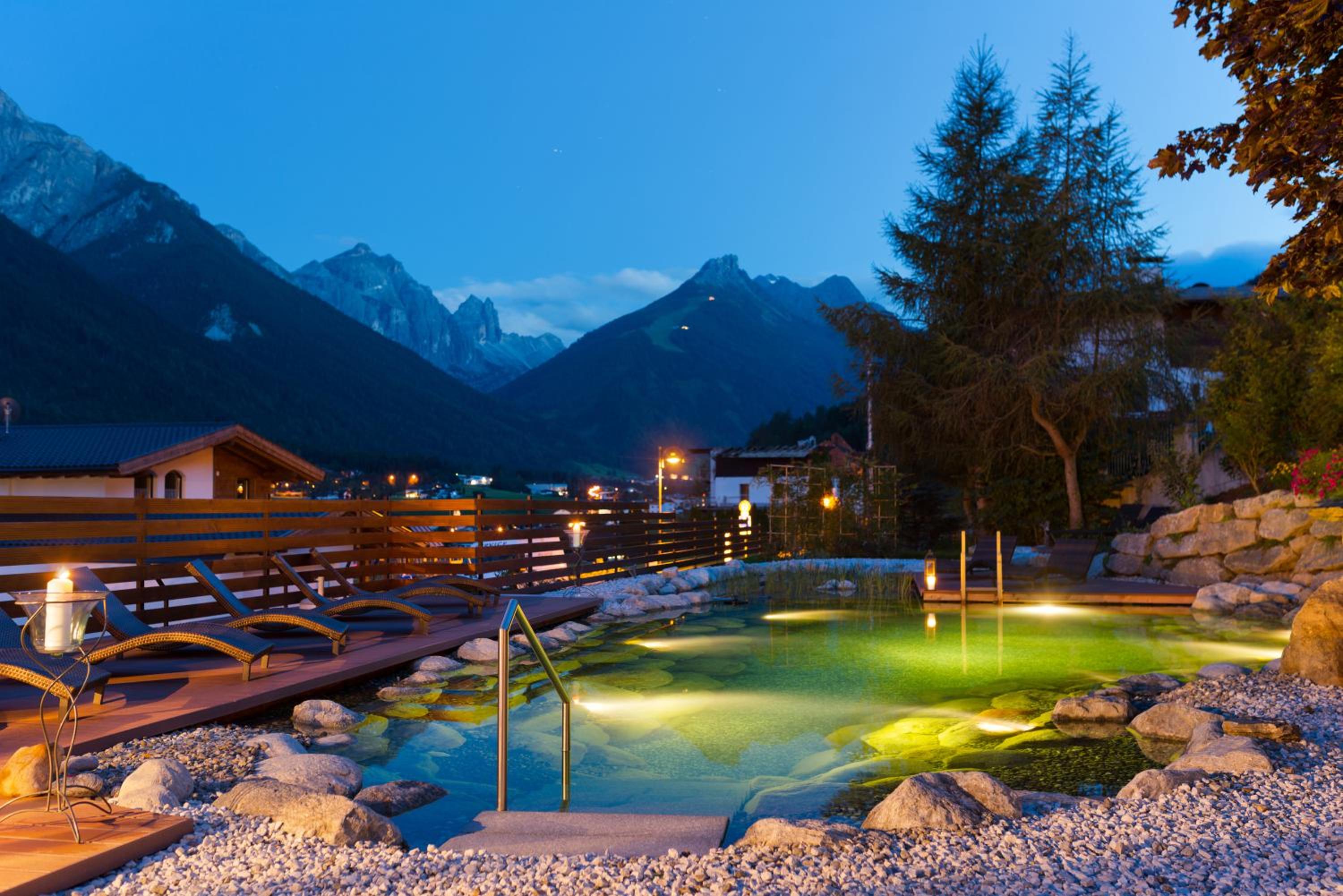 Superior Double Room with Balcony and Mountain View - Photo 4
