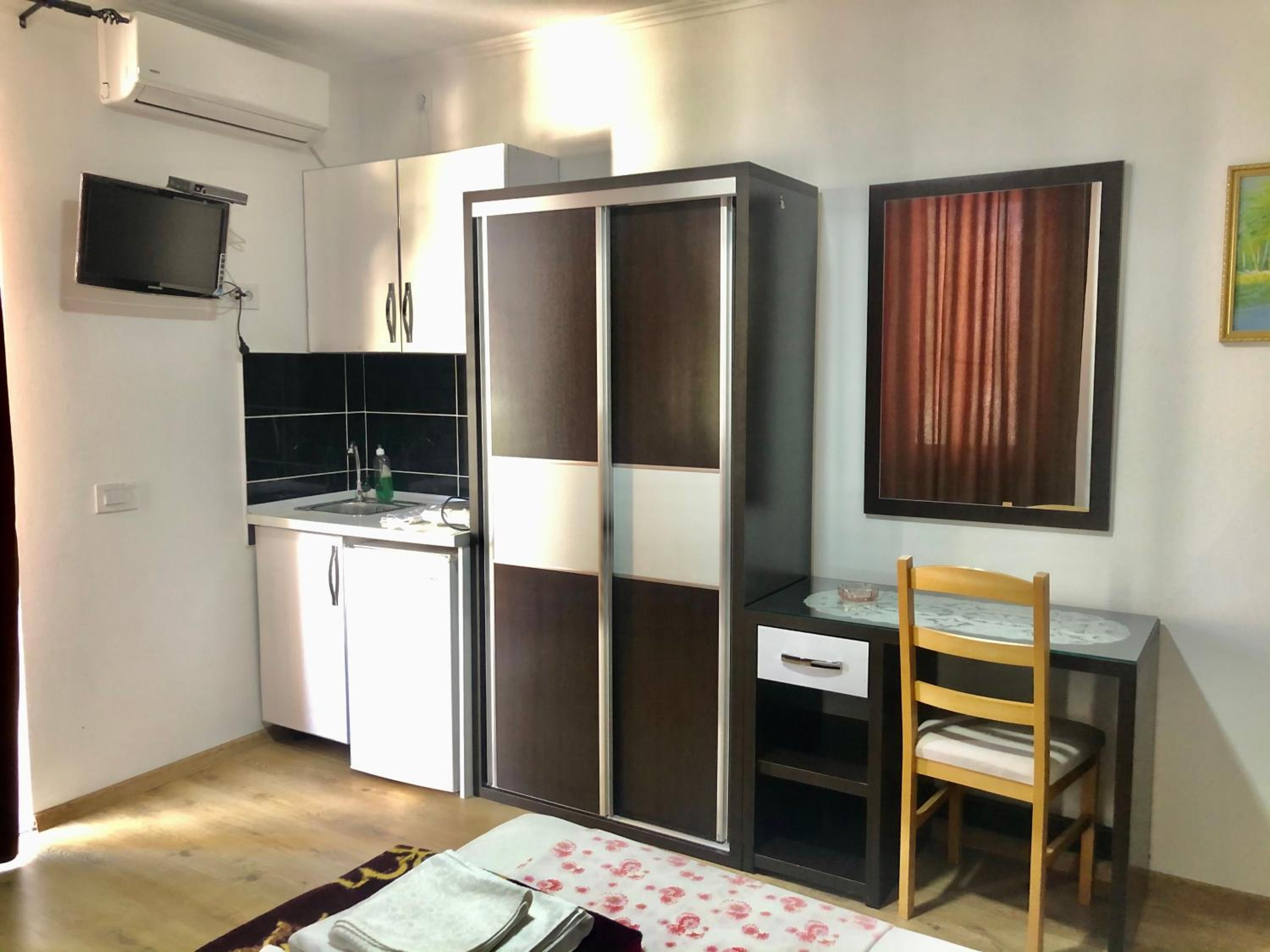 Apartment with Terrace photo 2