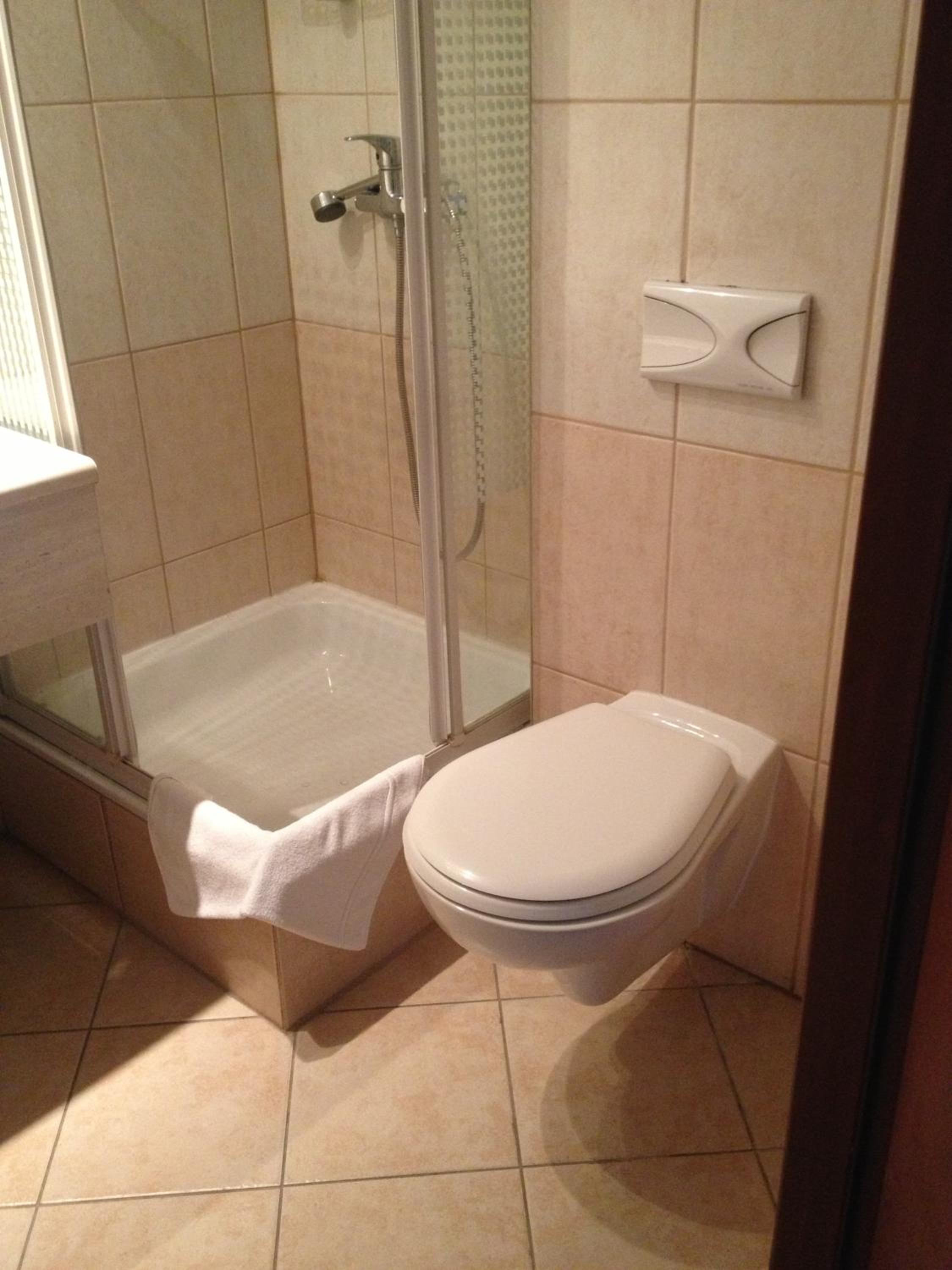 Single Room photo 3