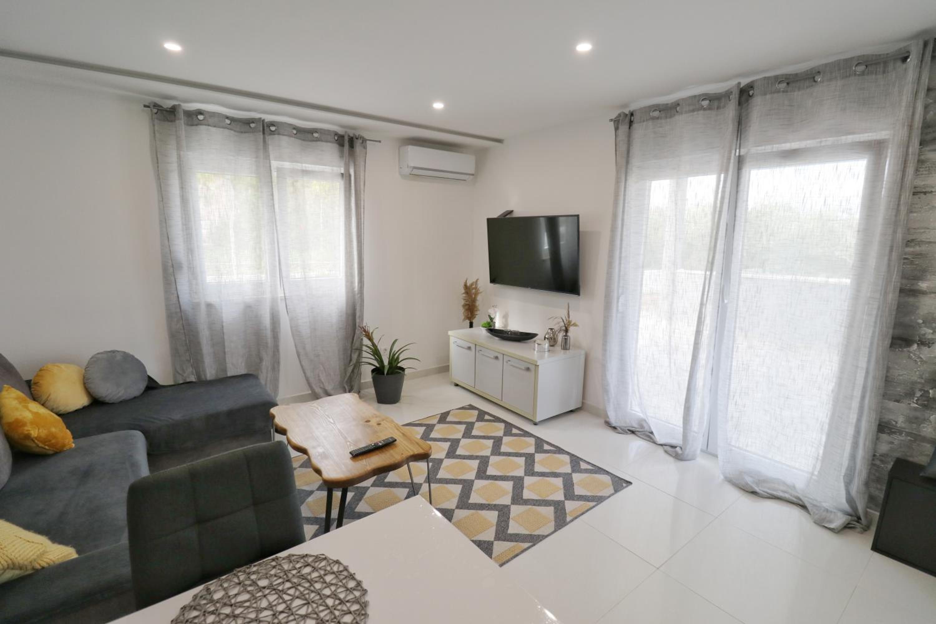 One-Bedroom House