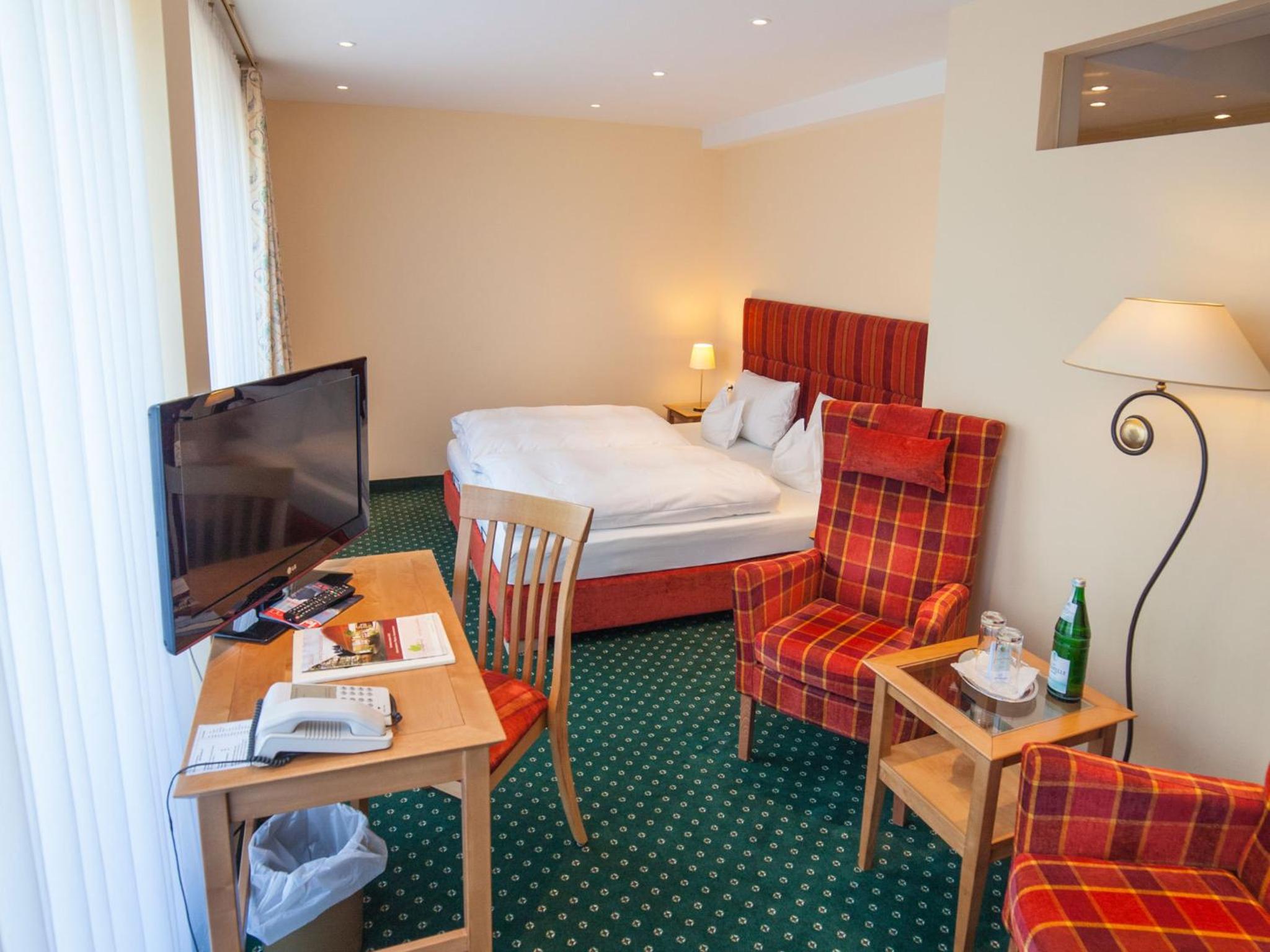 Suite - Photo 5