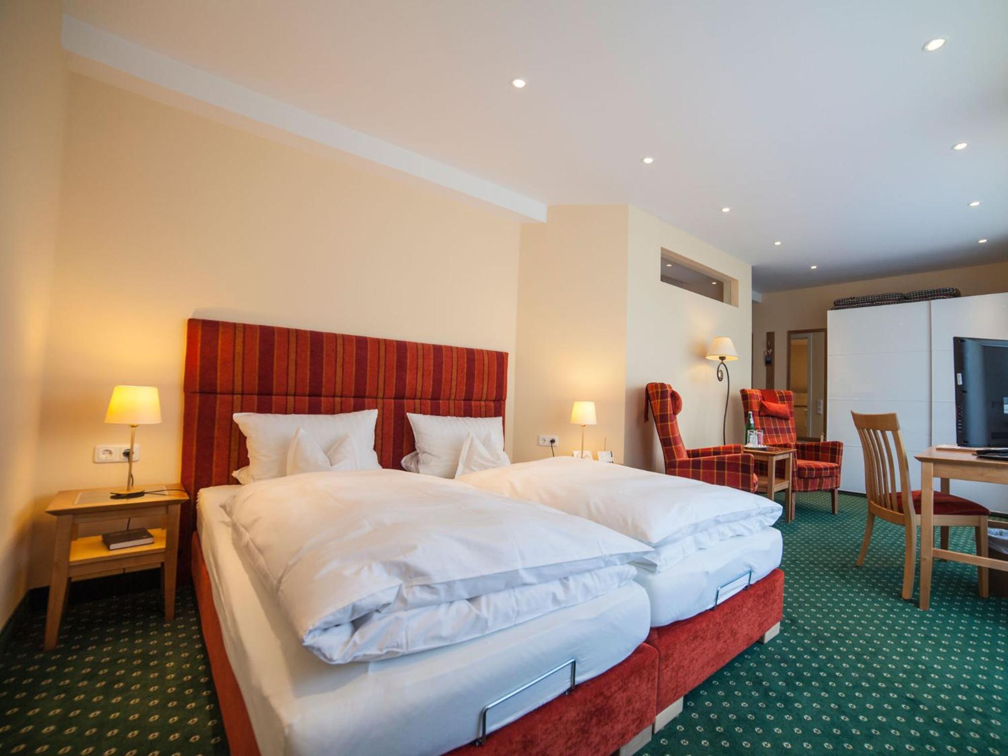 Suite - Photo 3