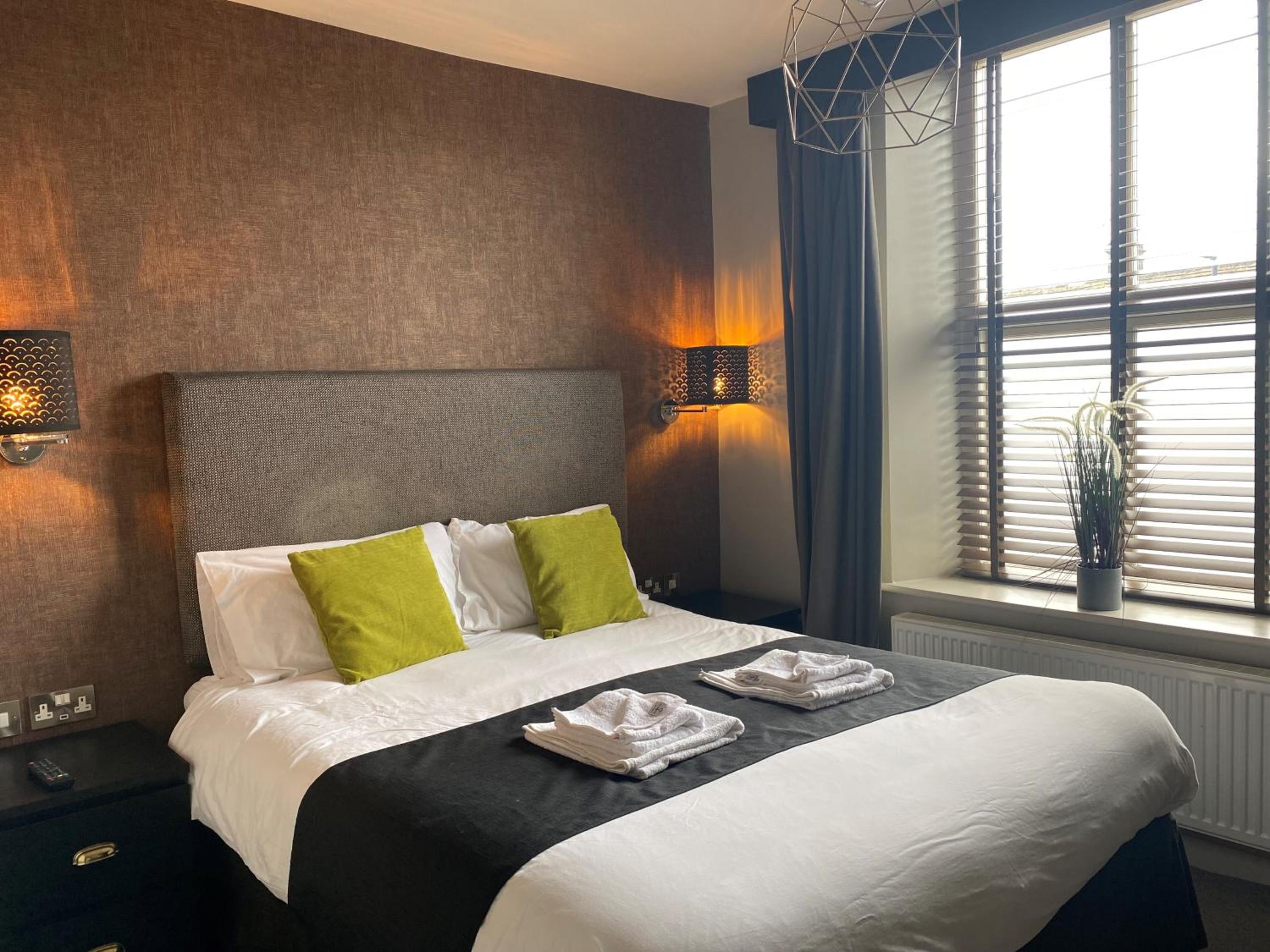 Double Room with Private Bathroom photo 1
