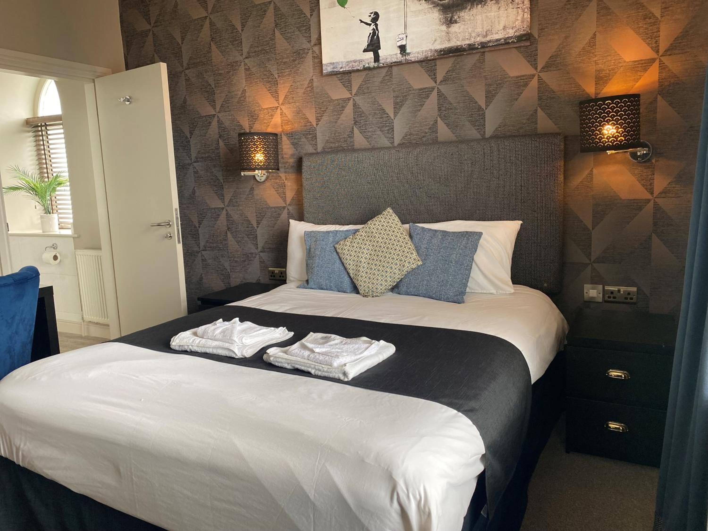 Deluxe King Room photo 3