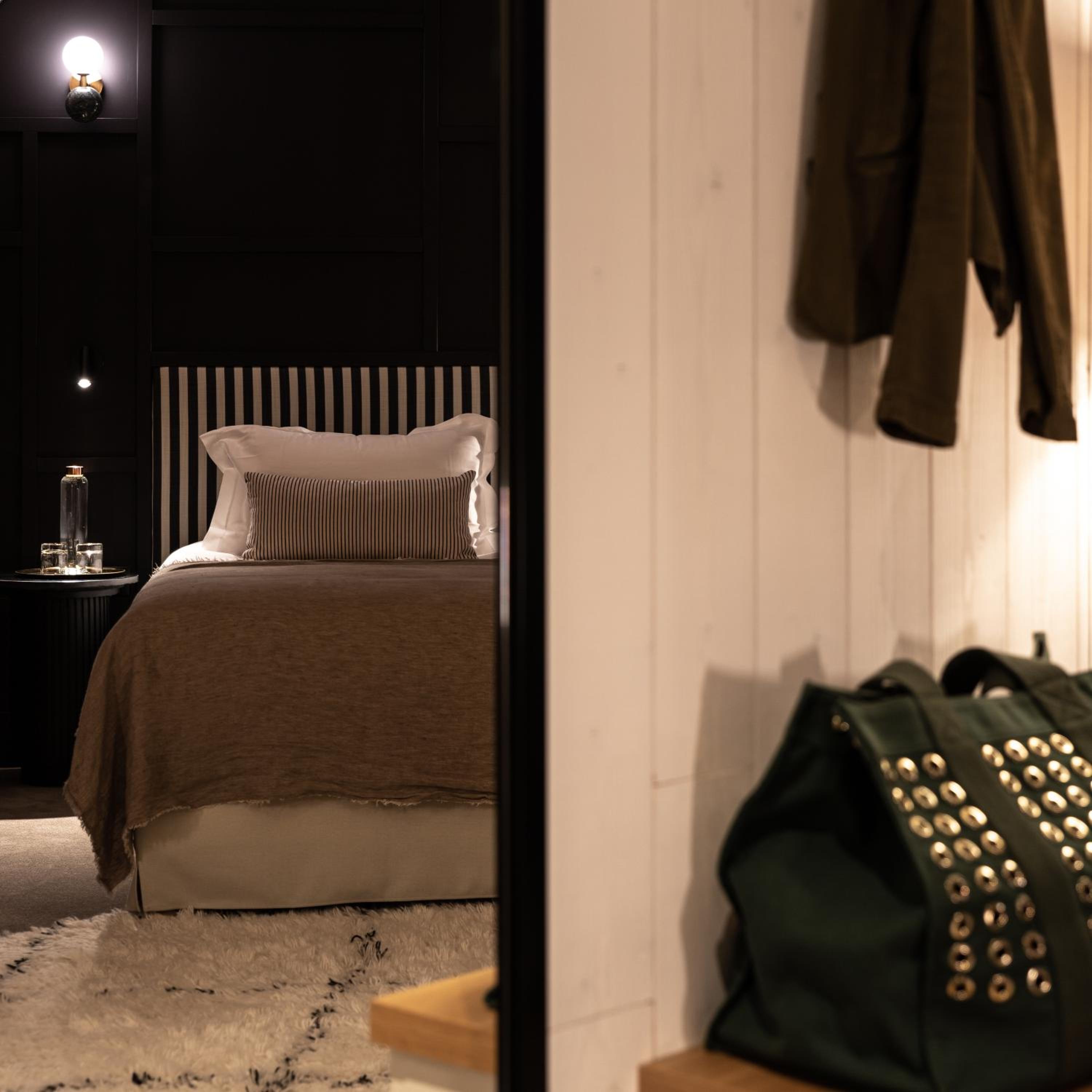Suite - Photo 2