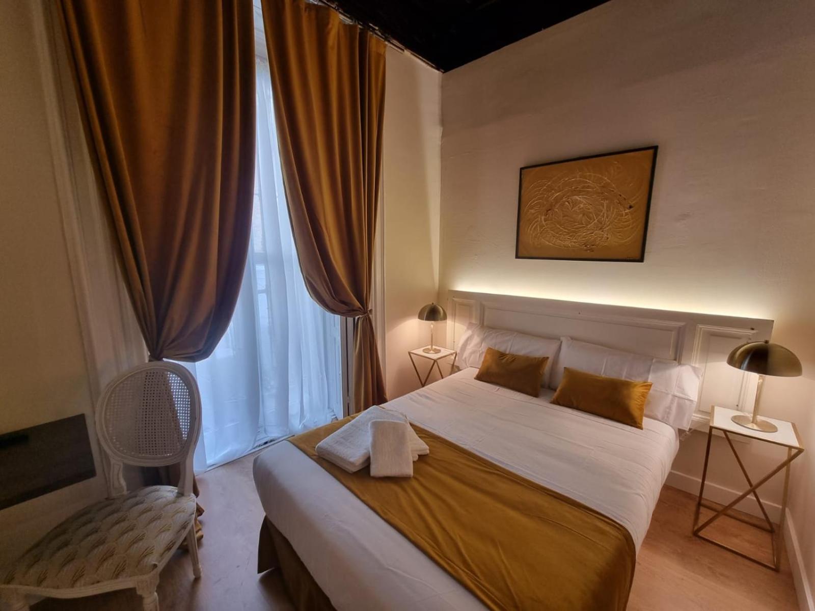 Double Room with Balcony photo 3
