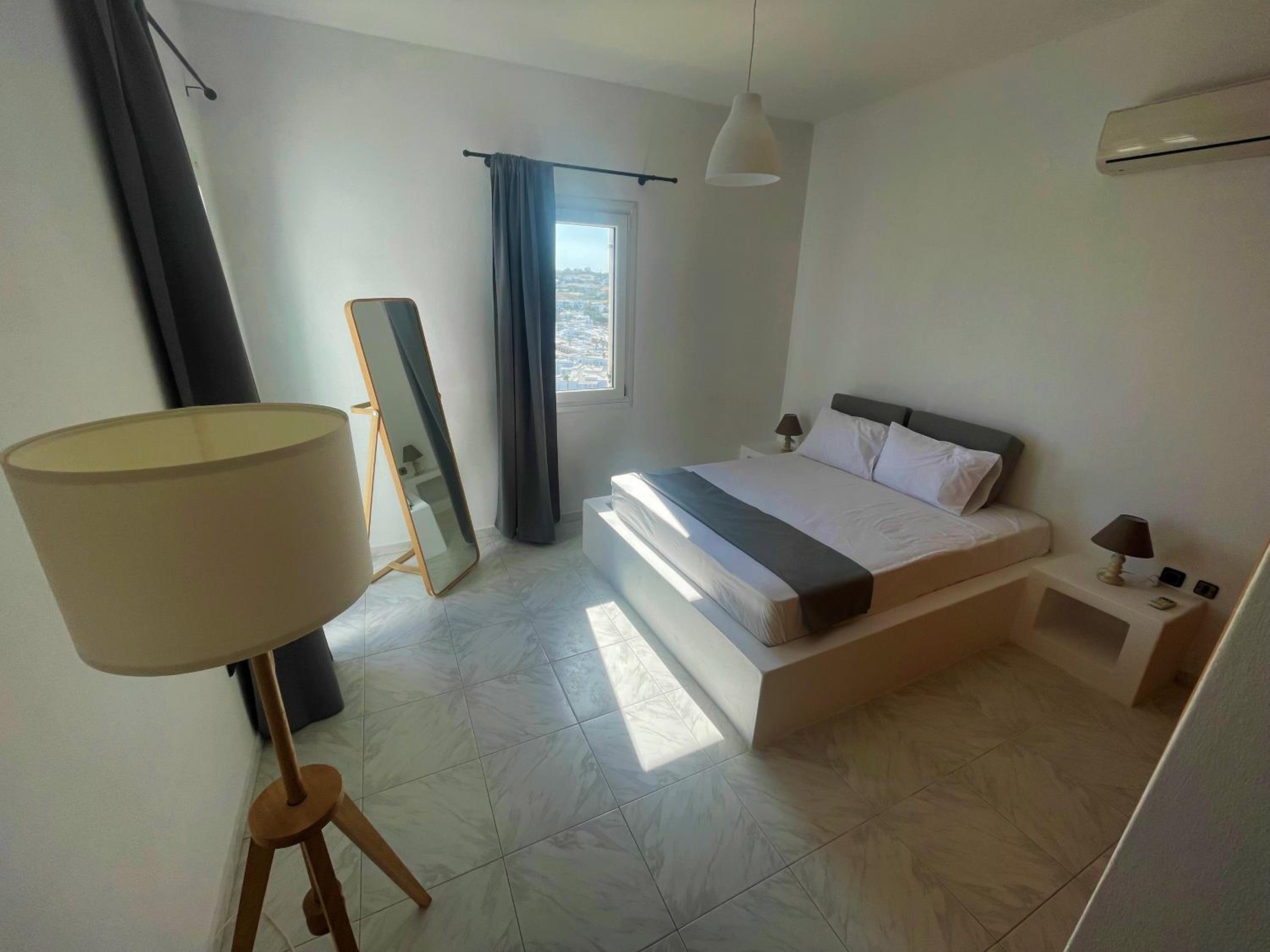 Two-Bedroom House - Photo 13