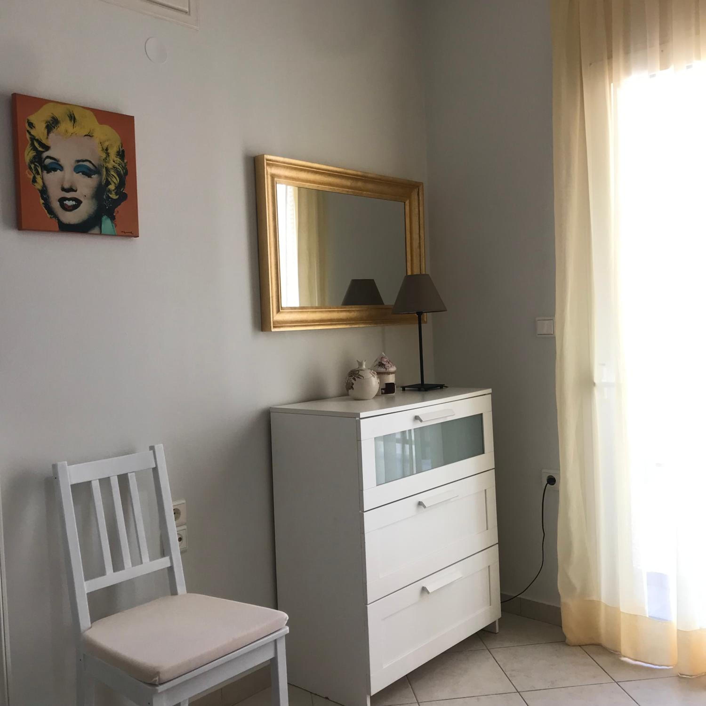 Three-Bedroom Apartment photo 2