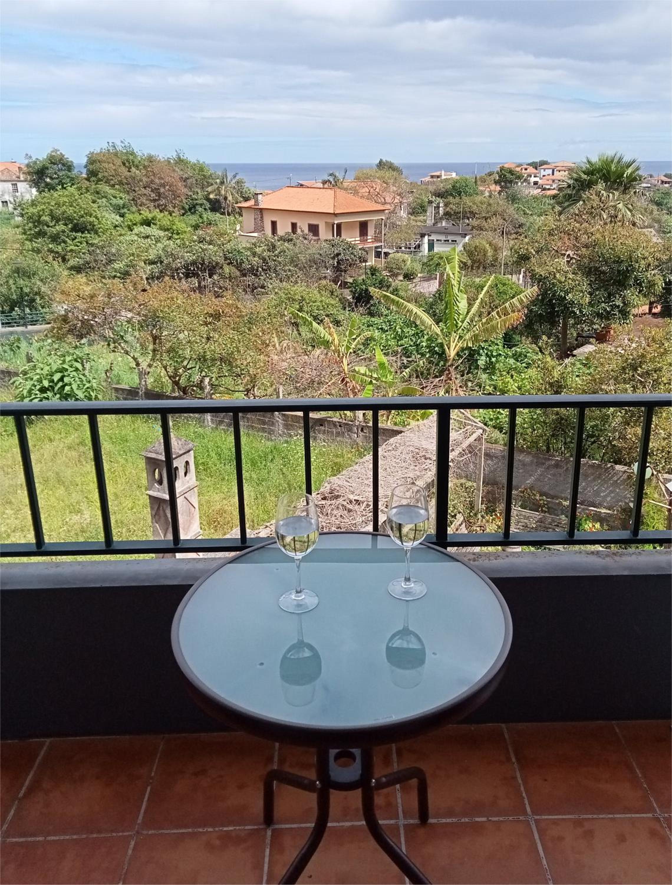 Apartment with Sea View - Photo 15