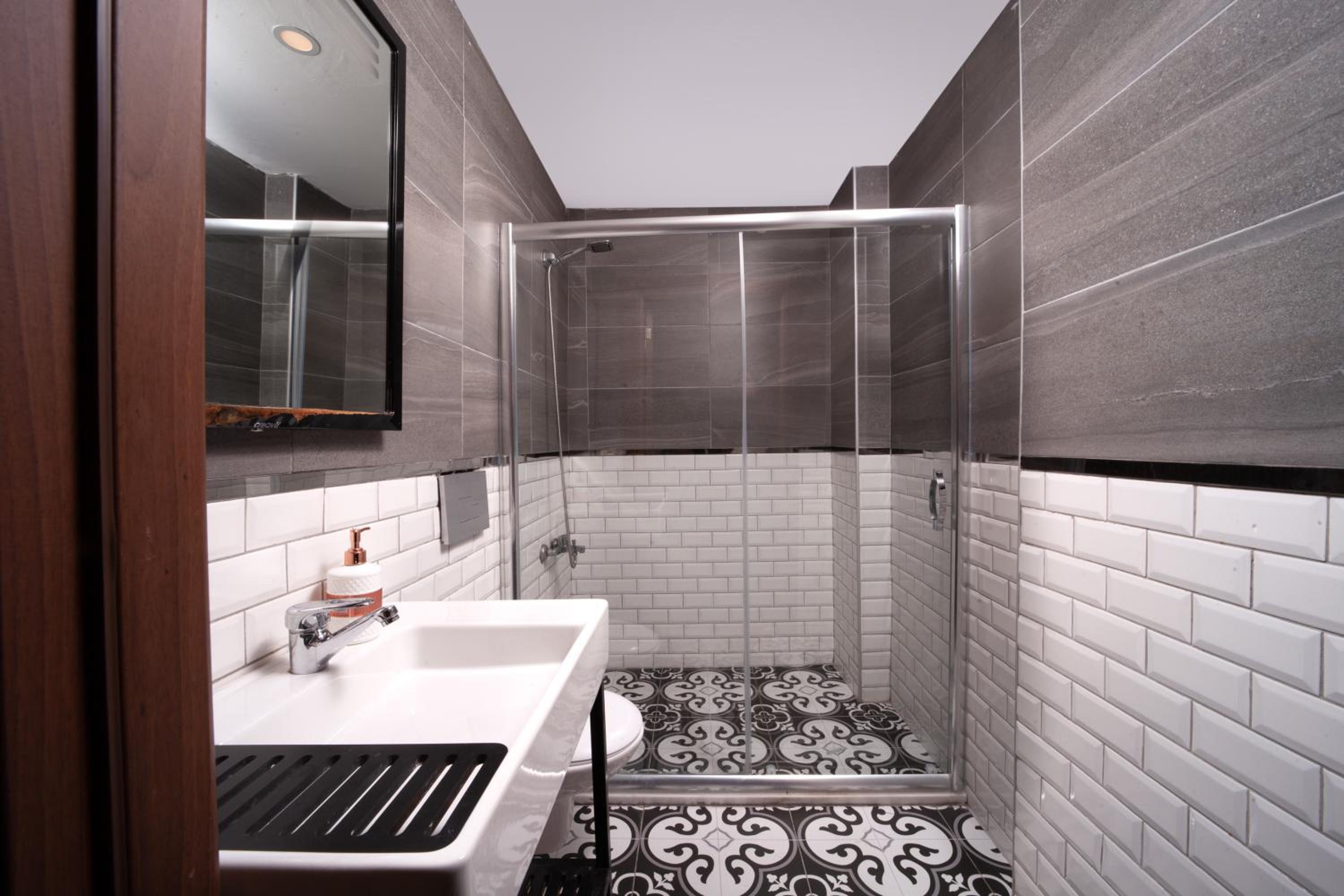 Deluxe Double Room with Balcony photo 3