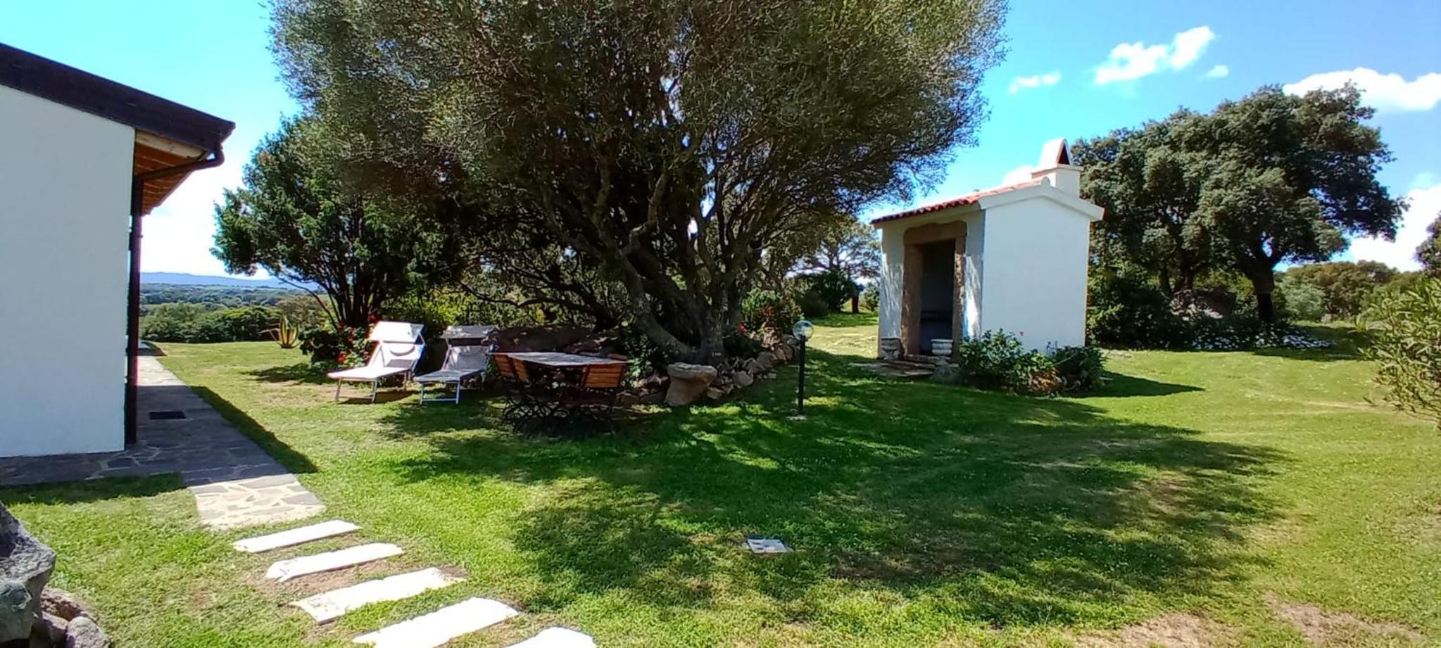 Deluxe Double Room with Extra Bed photo 2