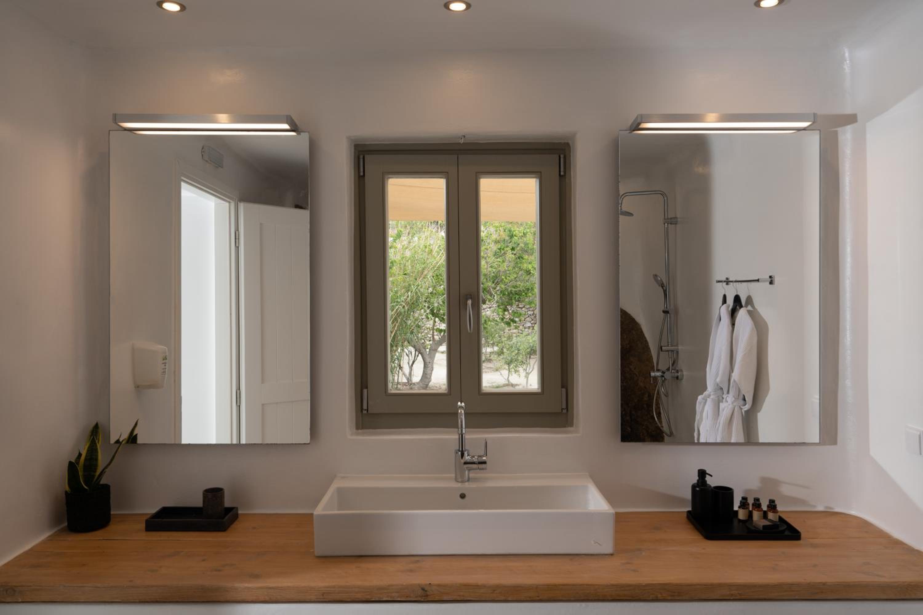 Family Villa with private pool (Tigani) - Photo 10