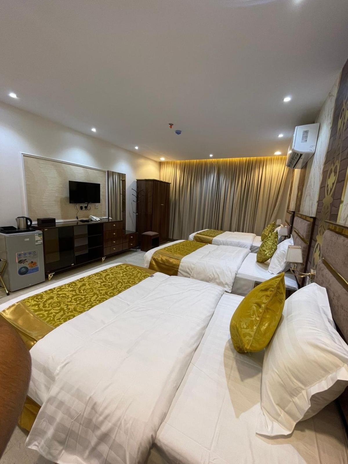 Basic Triple Room photo 2