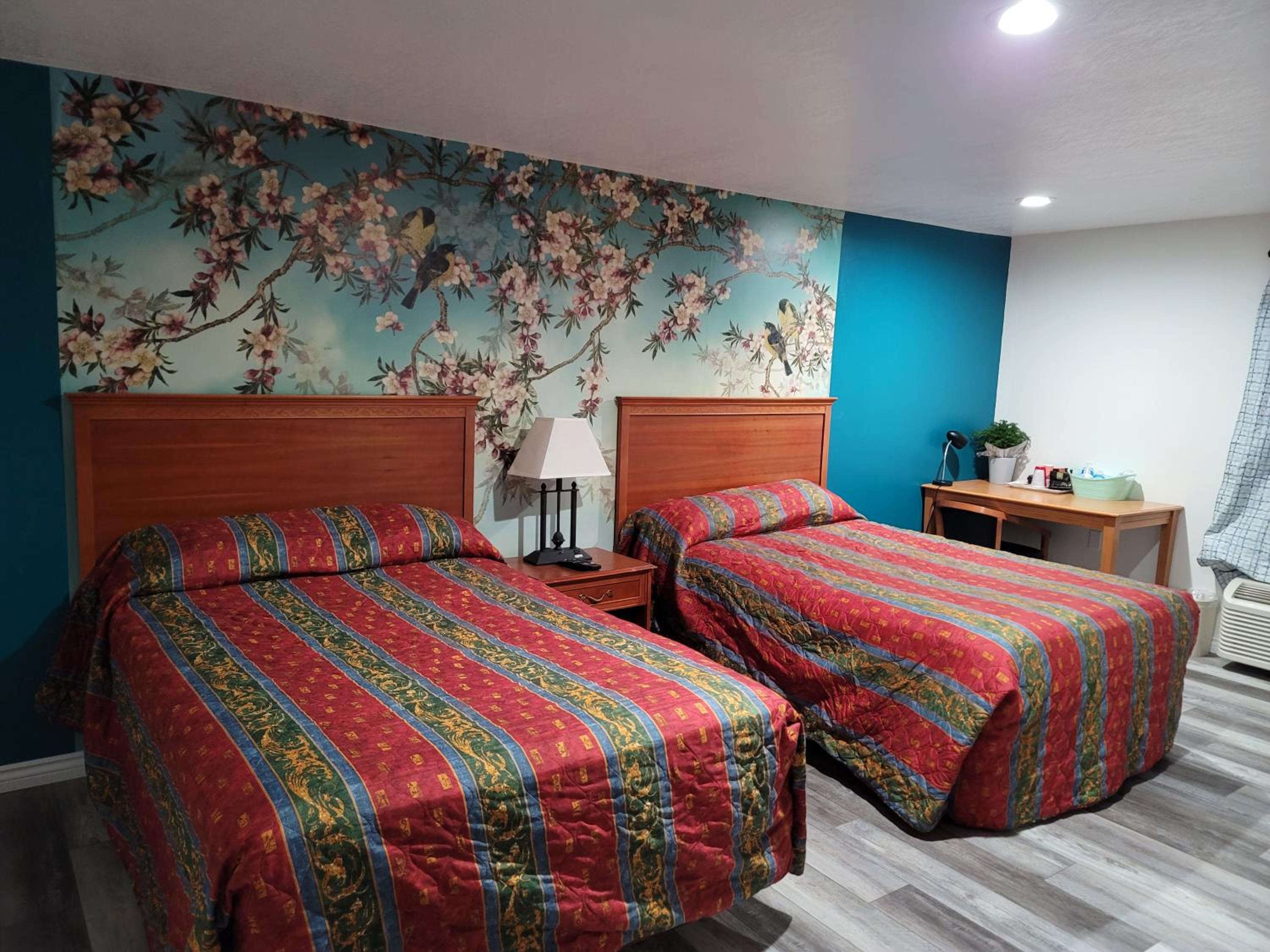 Deluxe Double Room (1 adult + 2 children) - Photo 3