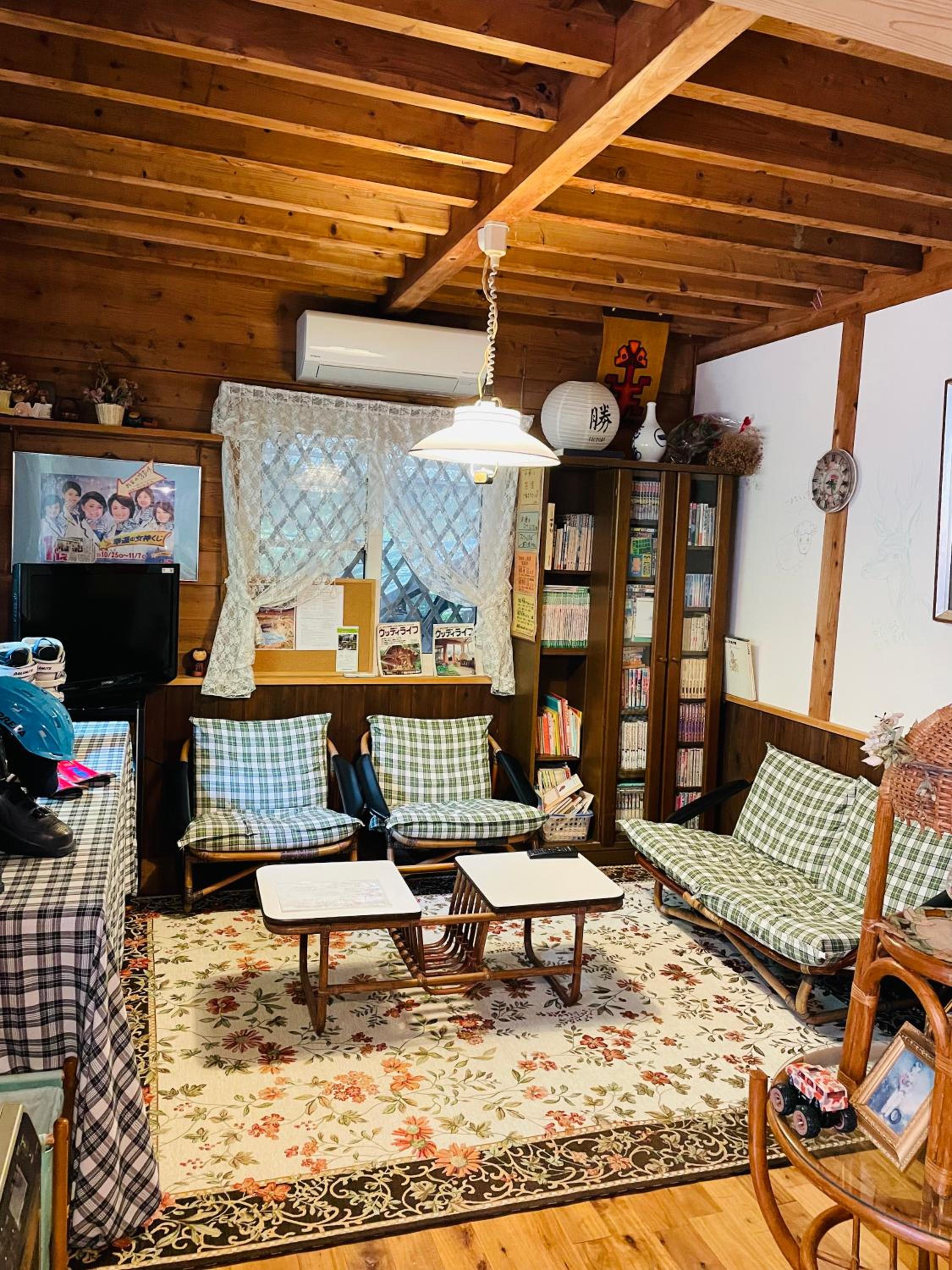 Twin Room - Photo 5