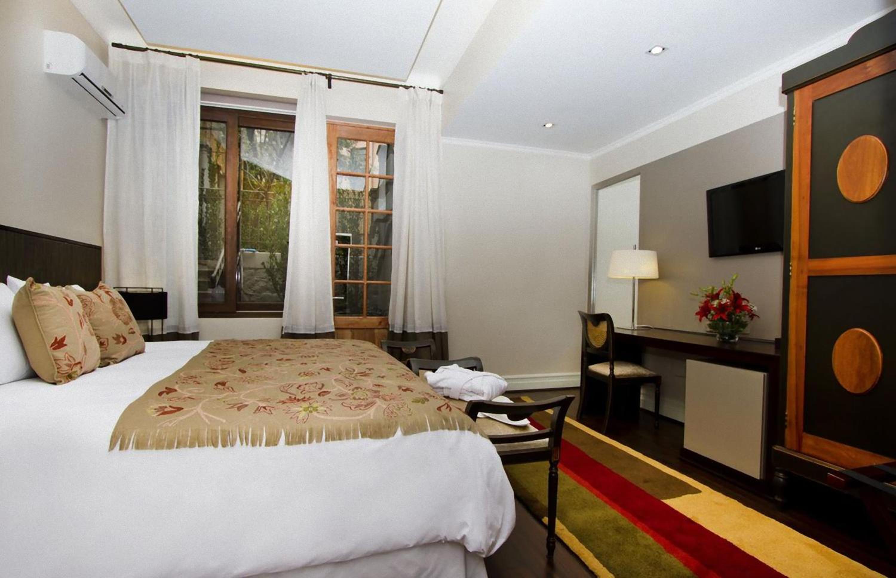 Deluxe Double or Twin Room - Photo 1