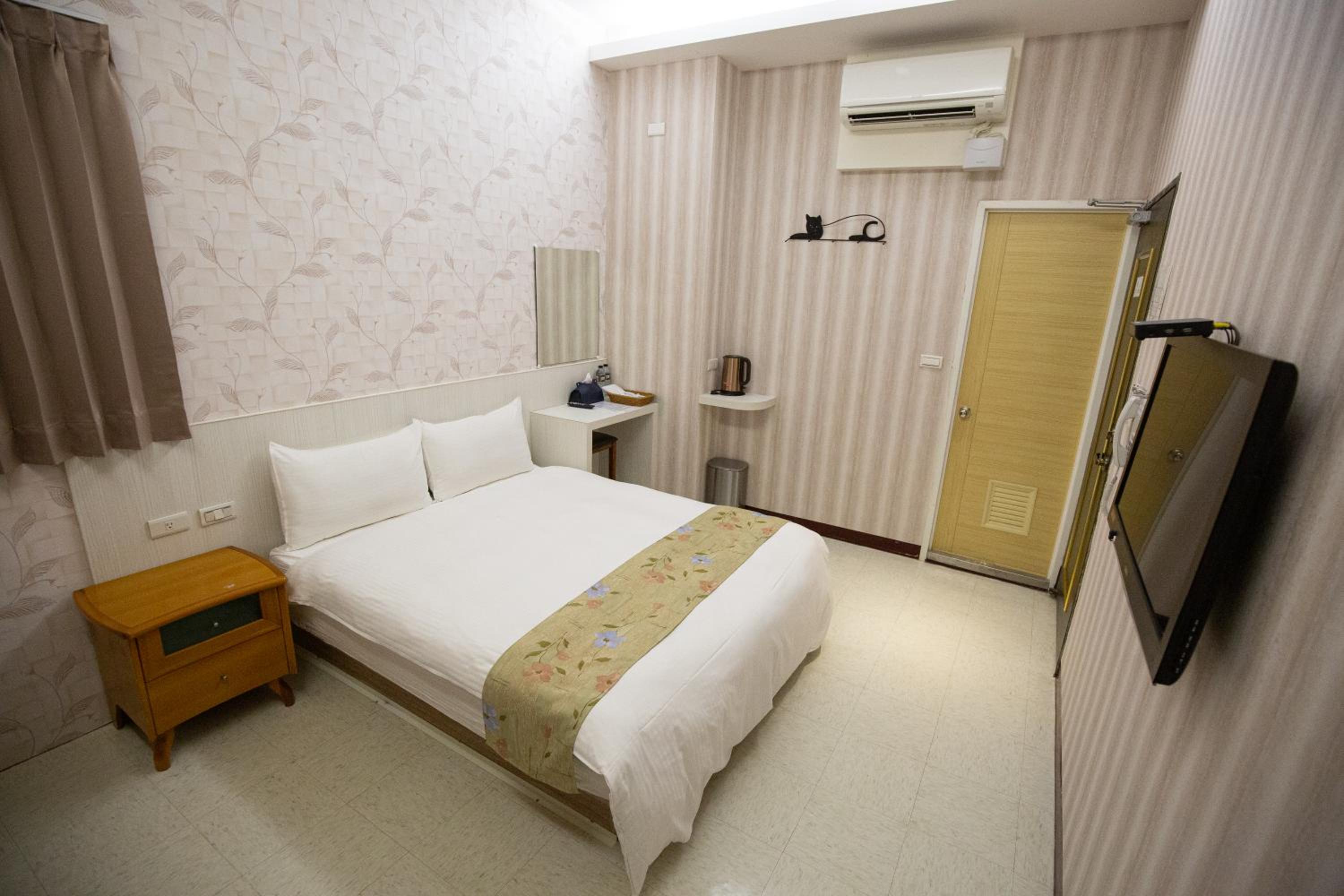 Standard Double Room - Photo 5