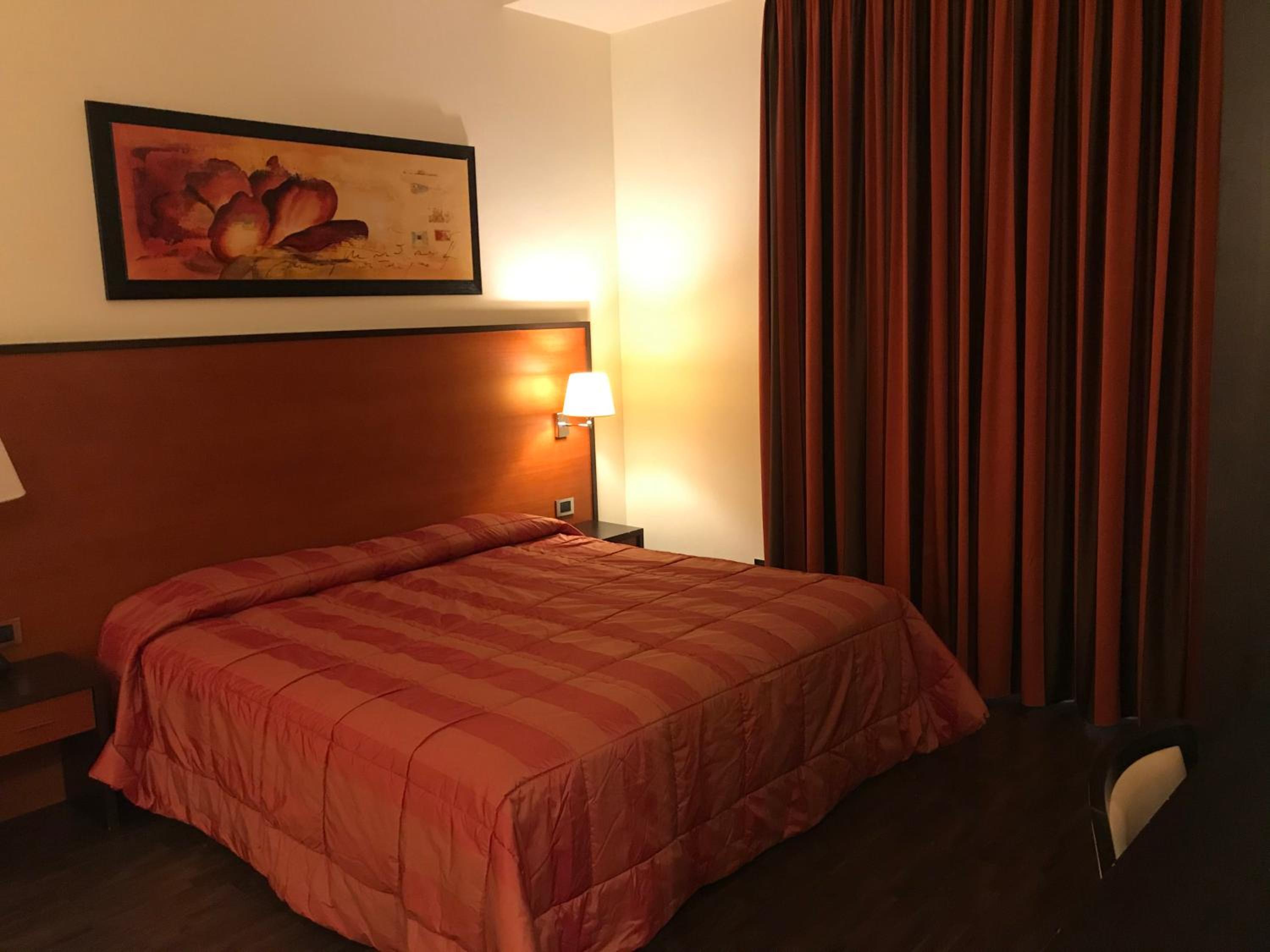 Standard Double Room - Photo 1