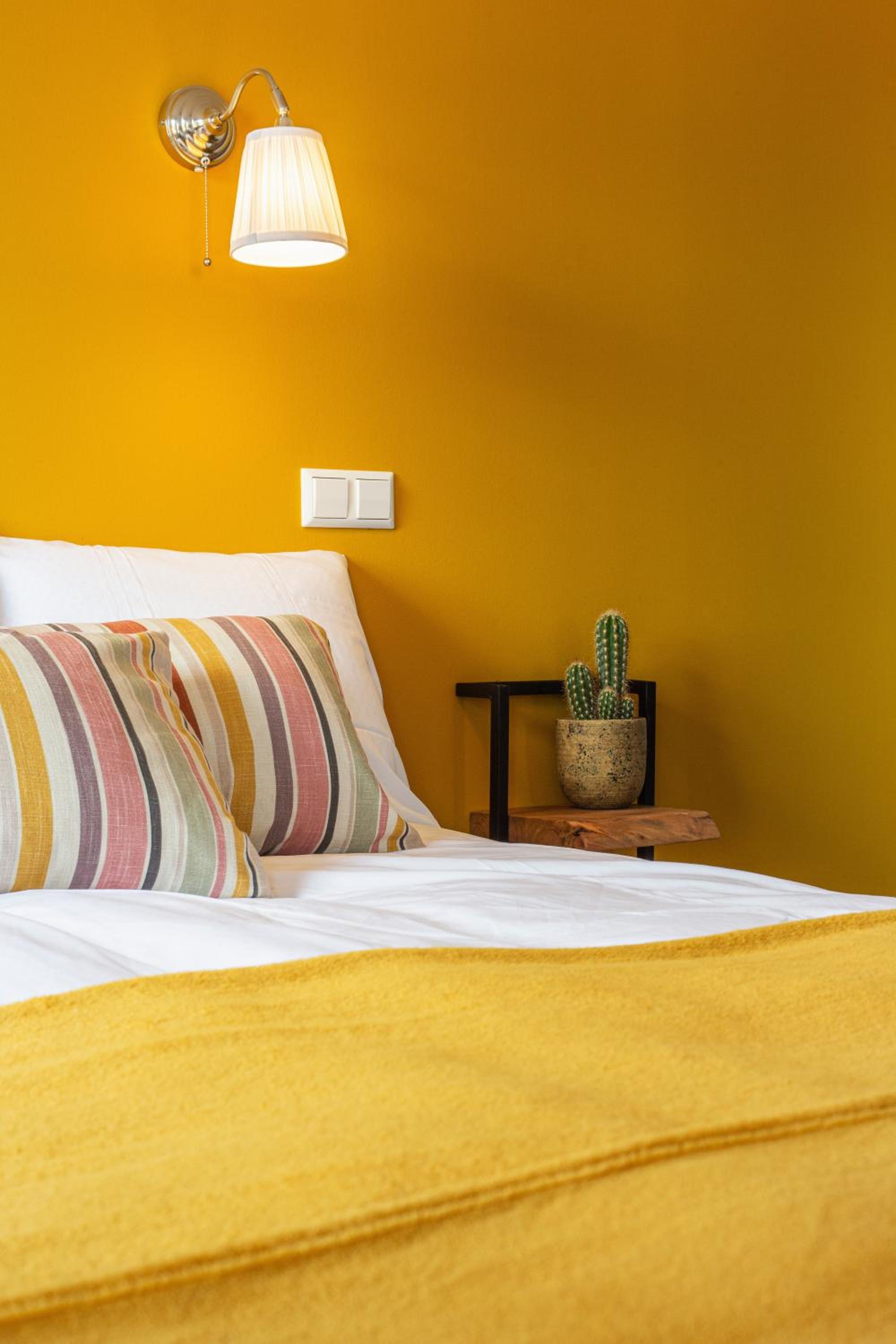 Deluxe Triple Room - Photo 1
