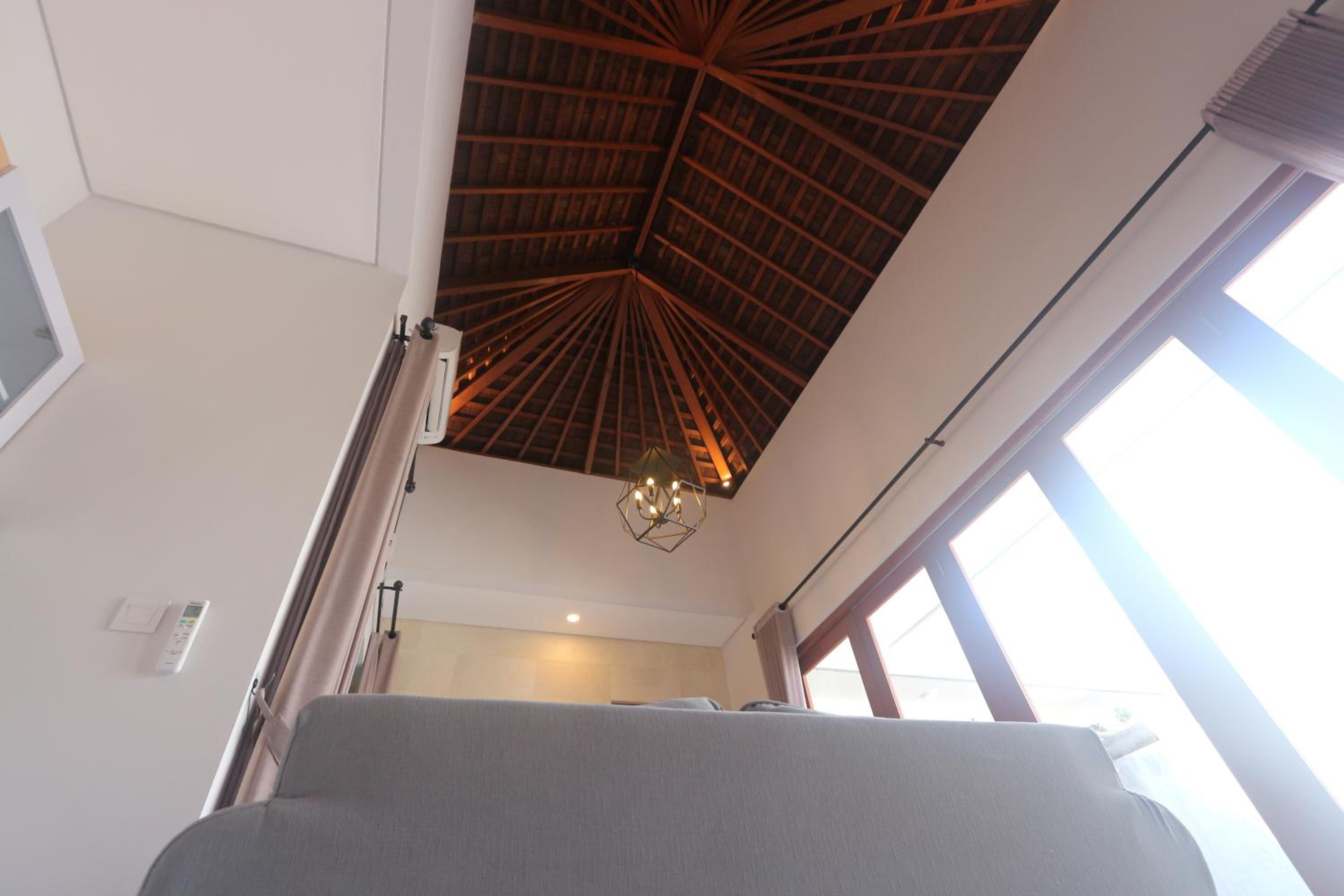 Villa with Private Pool - Photo 21