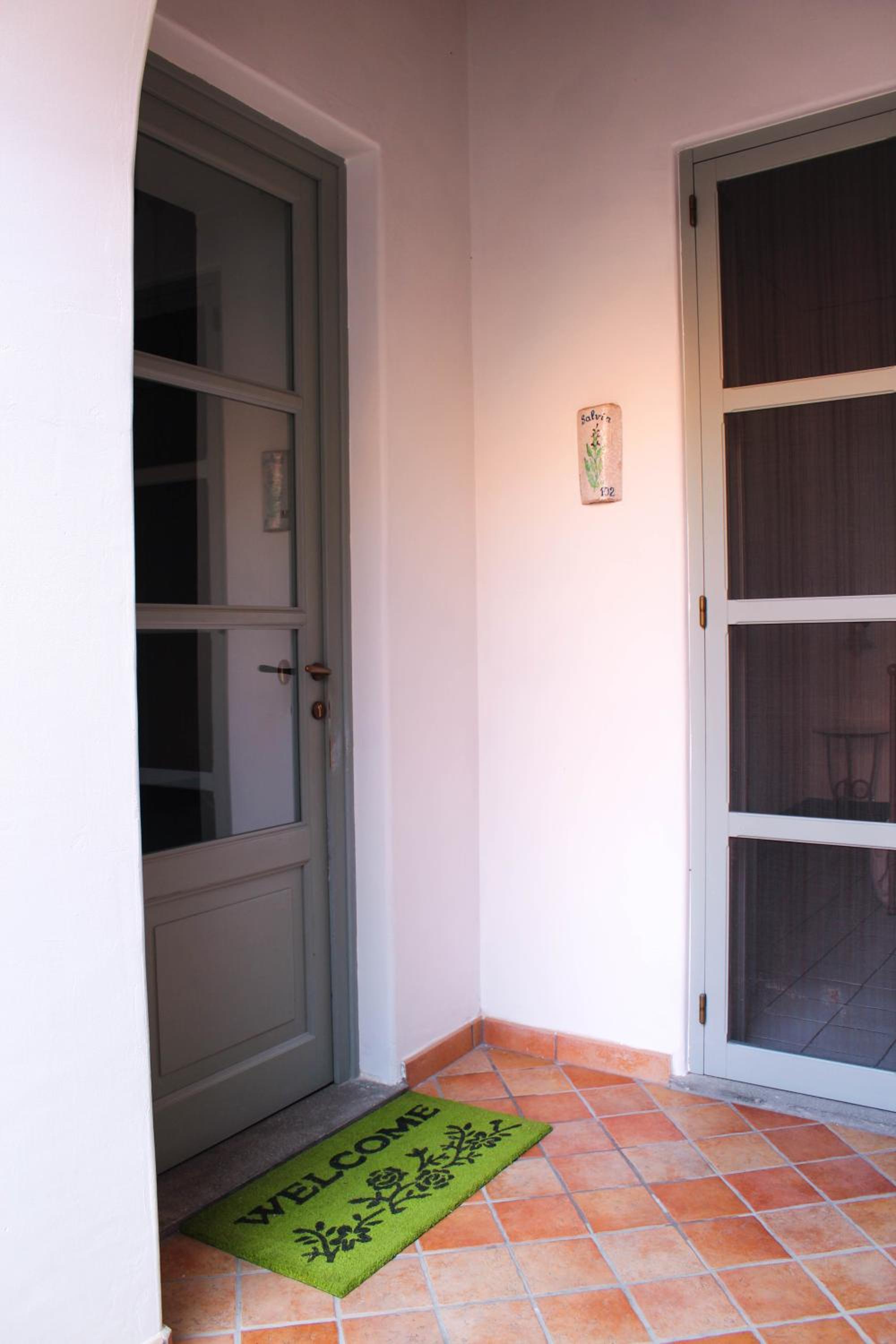 Economy One-Bedroom Apartment photo 2