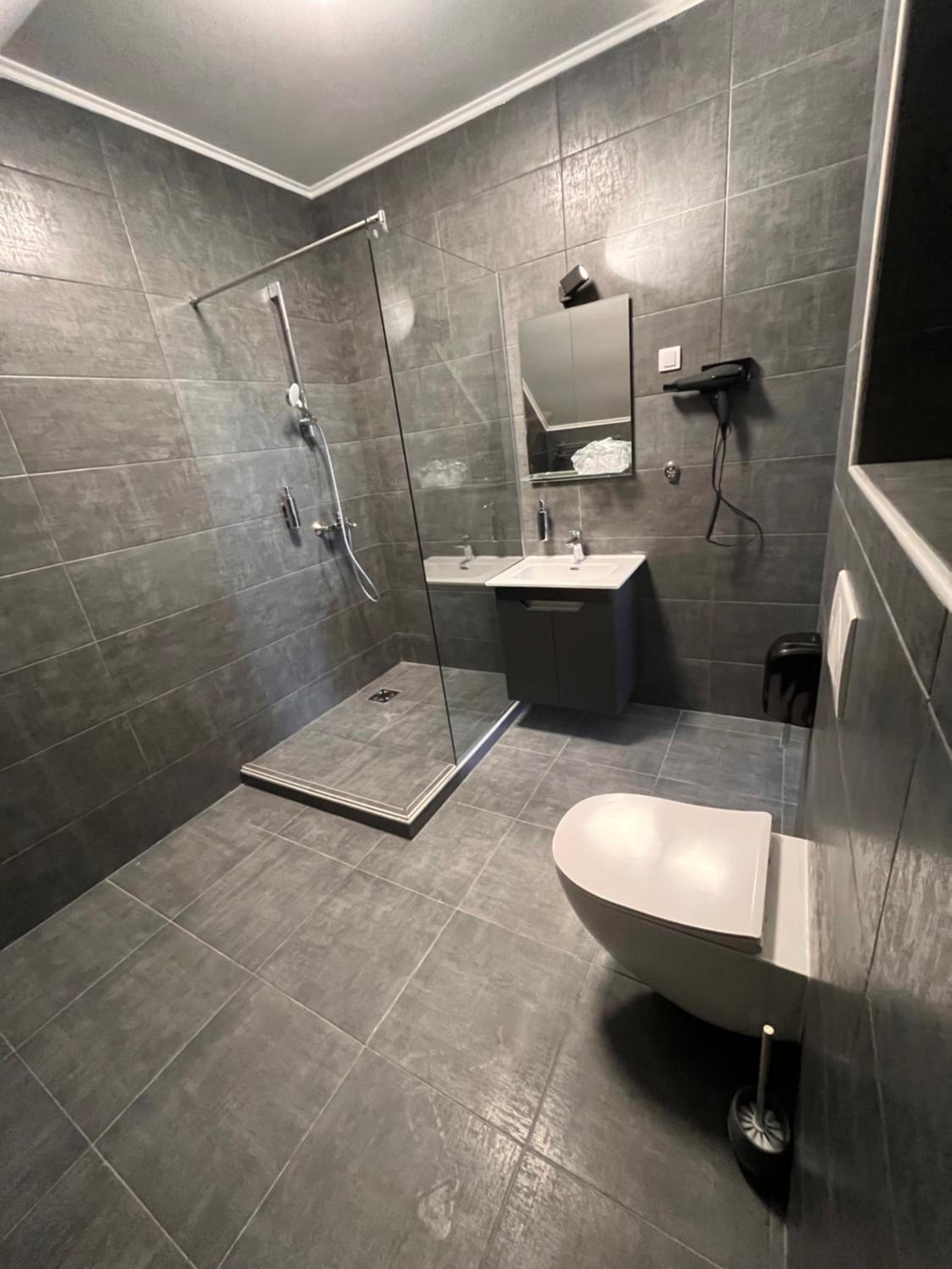 Penthouse Apartment - Photo 5