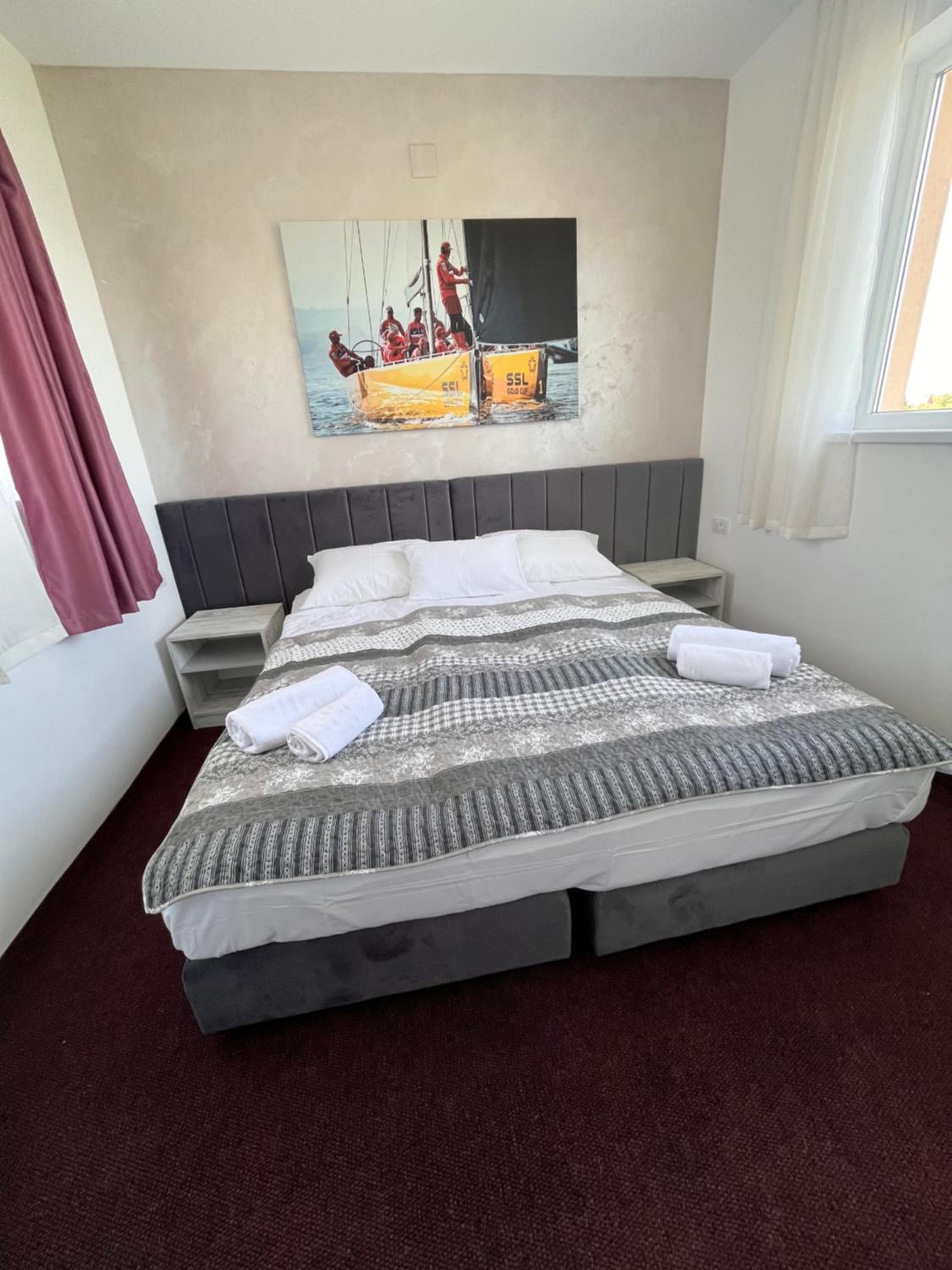 Penthouse Apartment - Photo 1