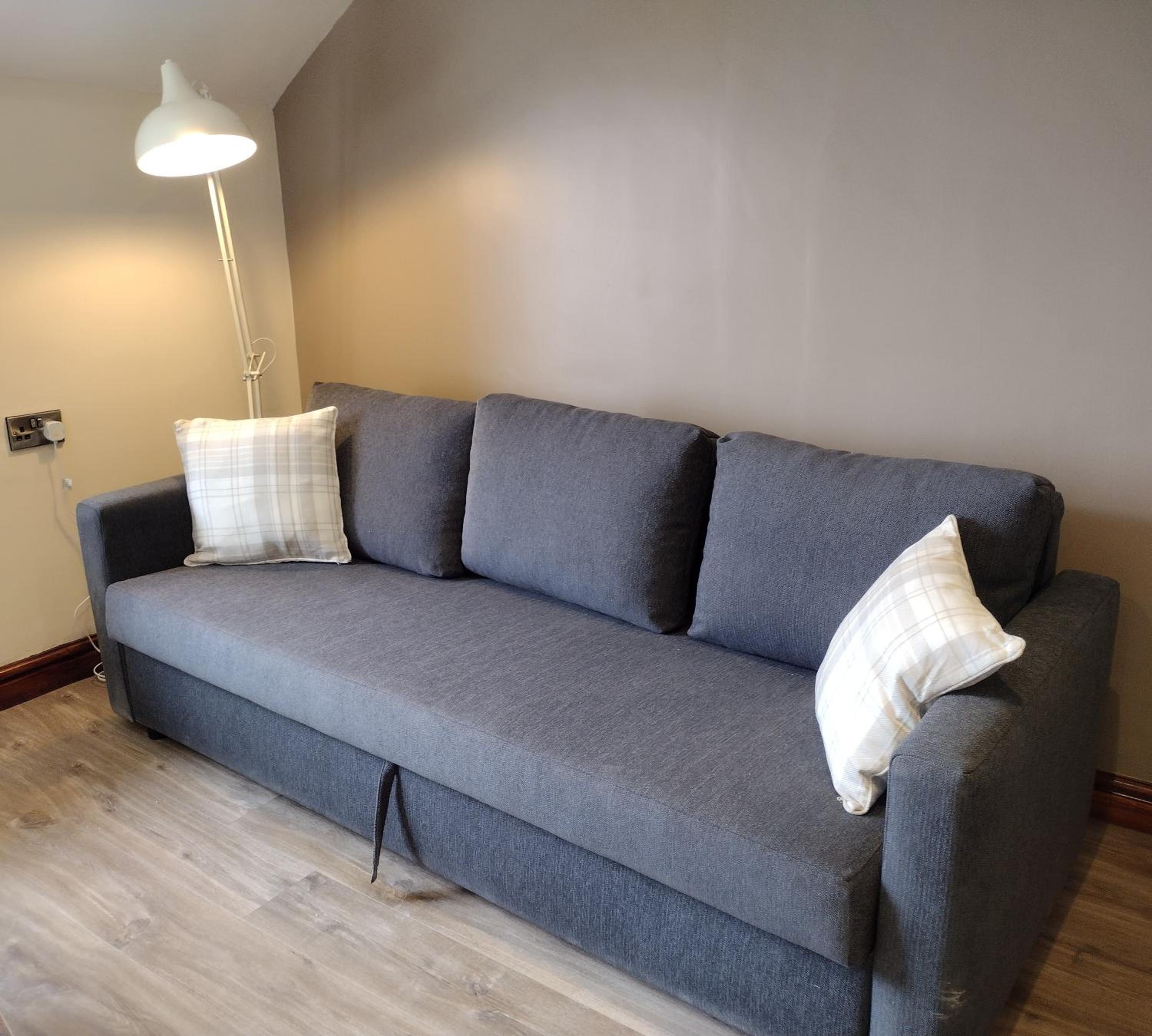 Apartment with Garden View - Photo 2