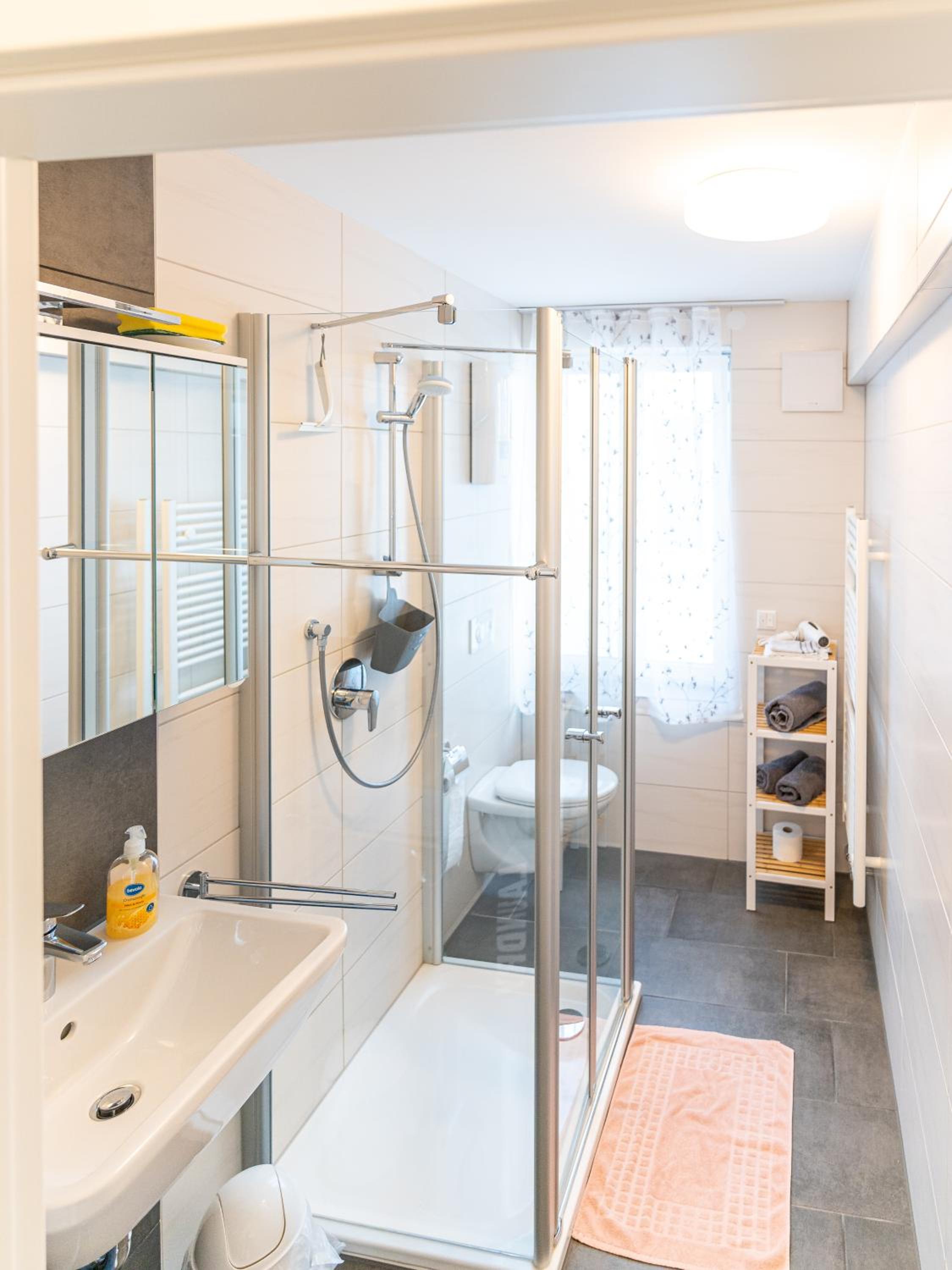 One-Bedroom Apartment - Photo 19
