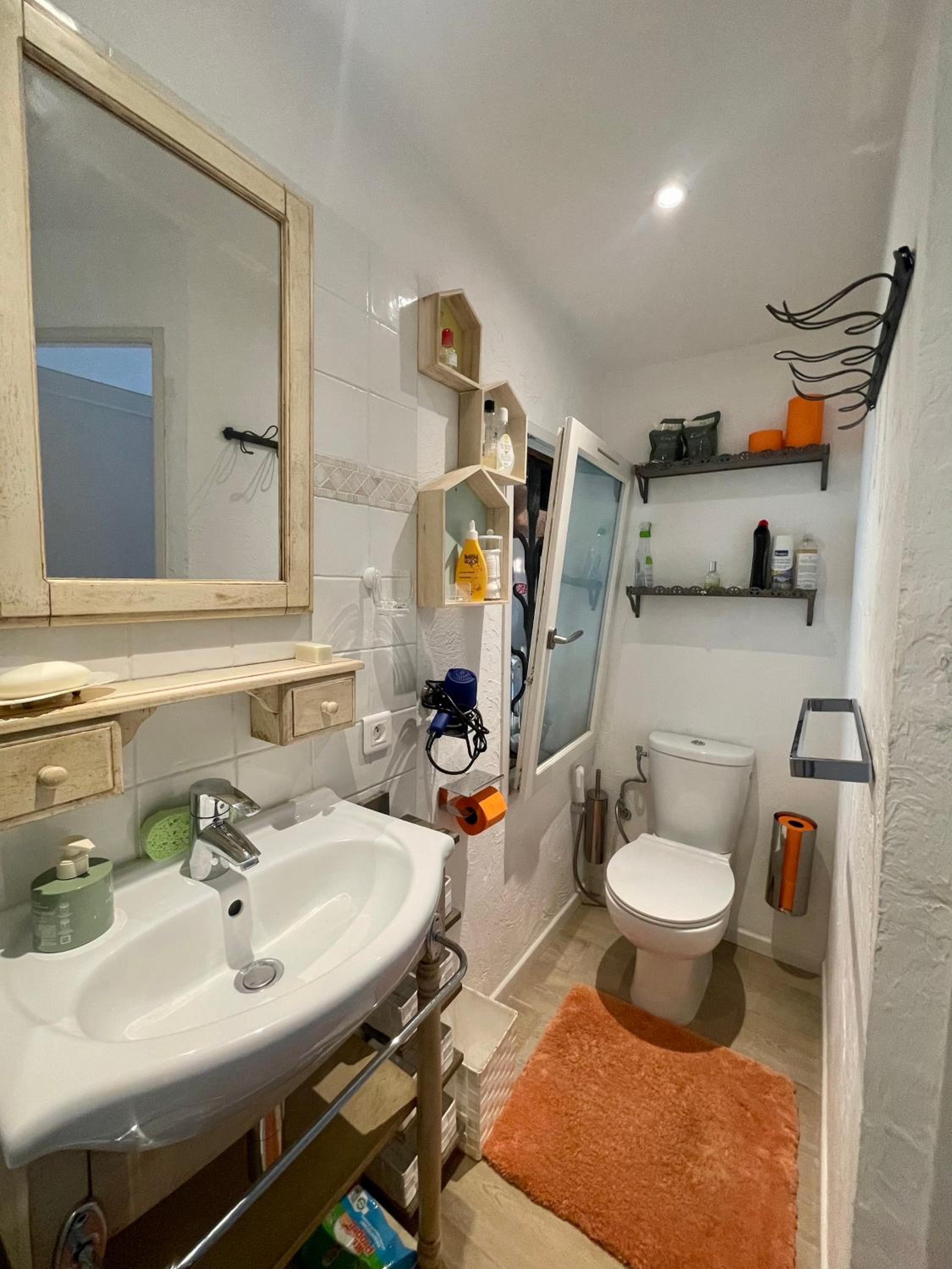 Double or Twin Room - Photo 3