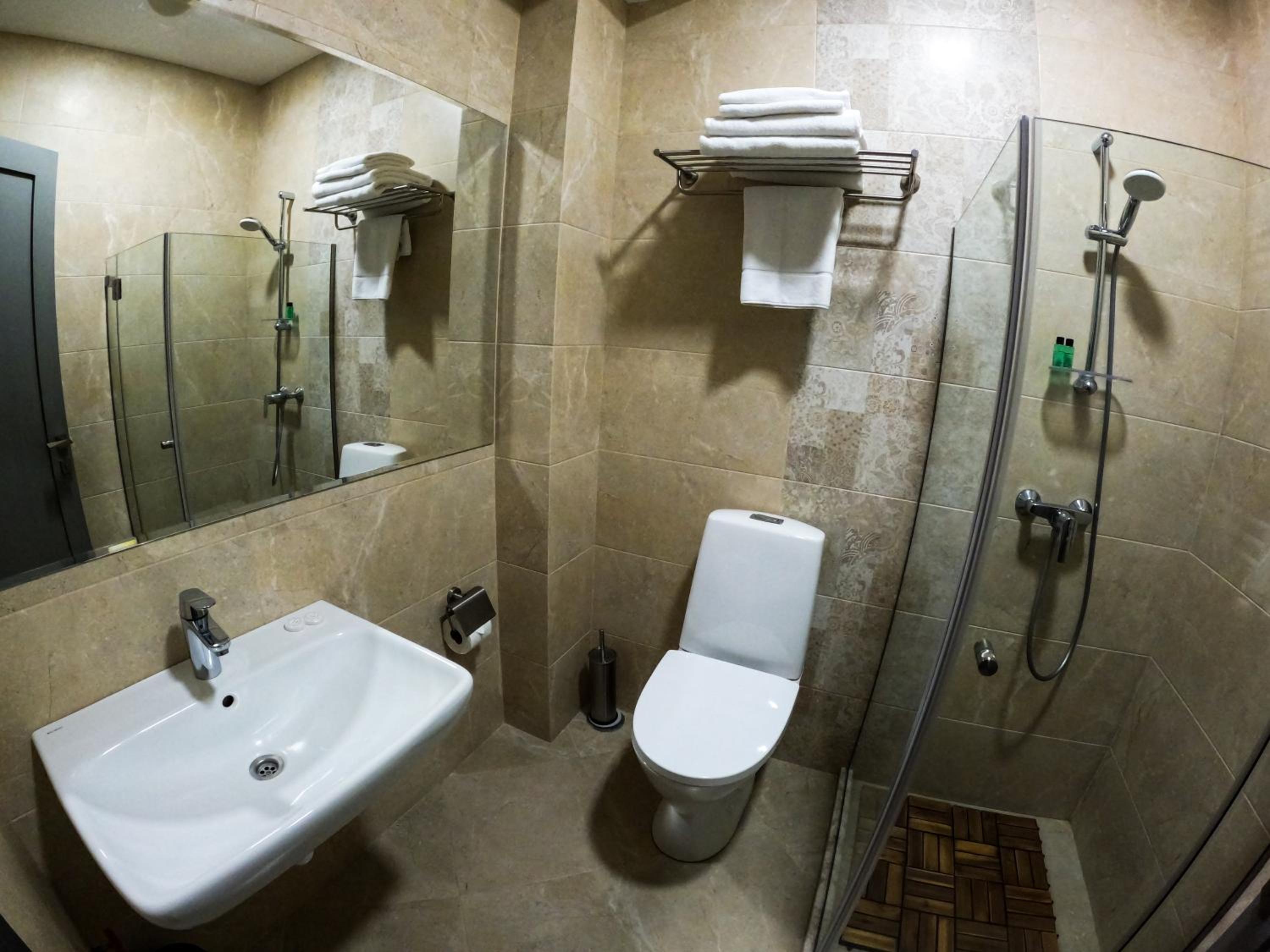 Deluxe Room with Mountain View - Photo 6
