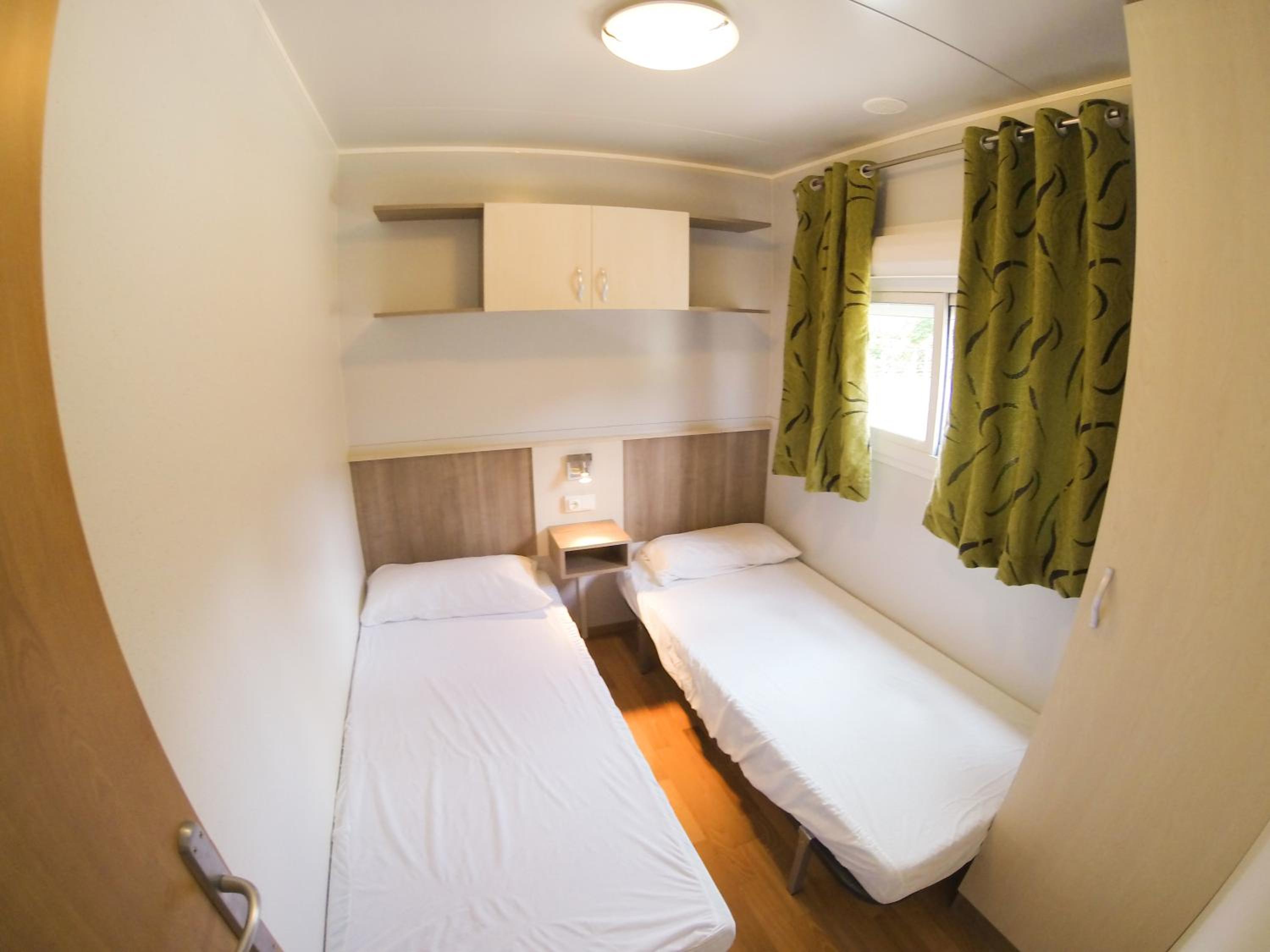 Three-Bedroom Mobile Home photo 2