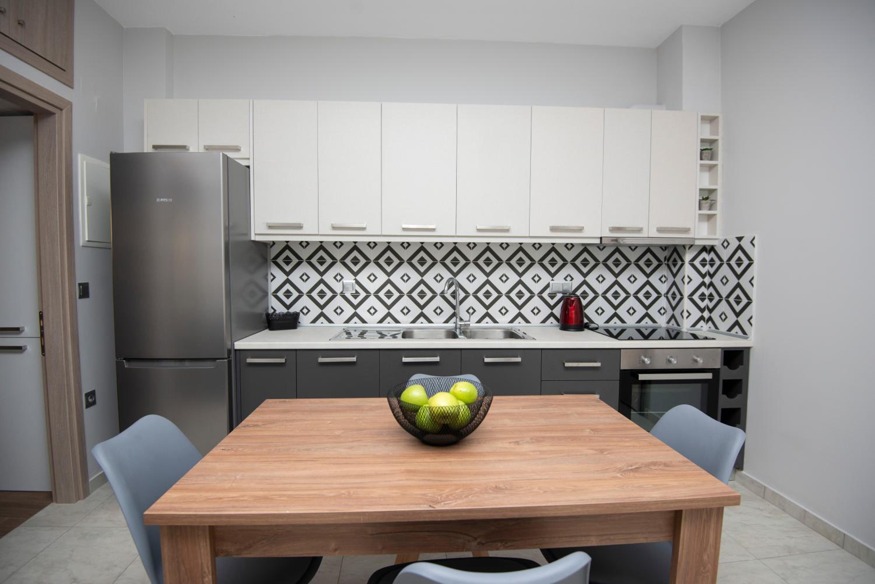 One-Bedroom Apartment - Photo 15