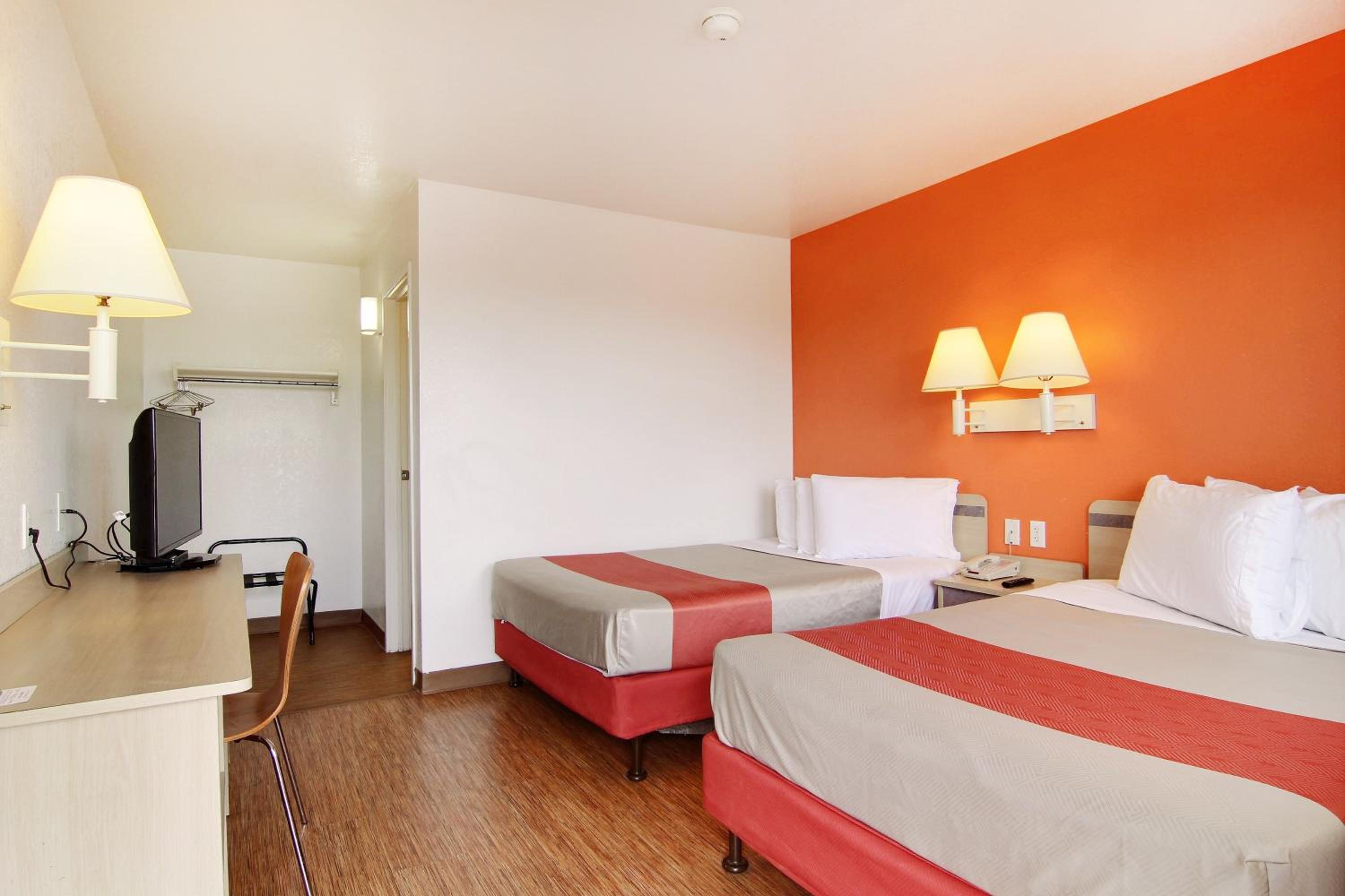 Deluxe Quadruple Room photo 2