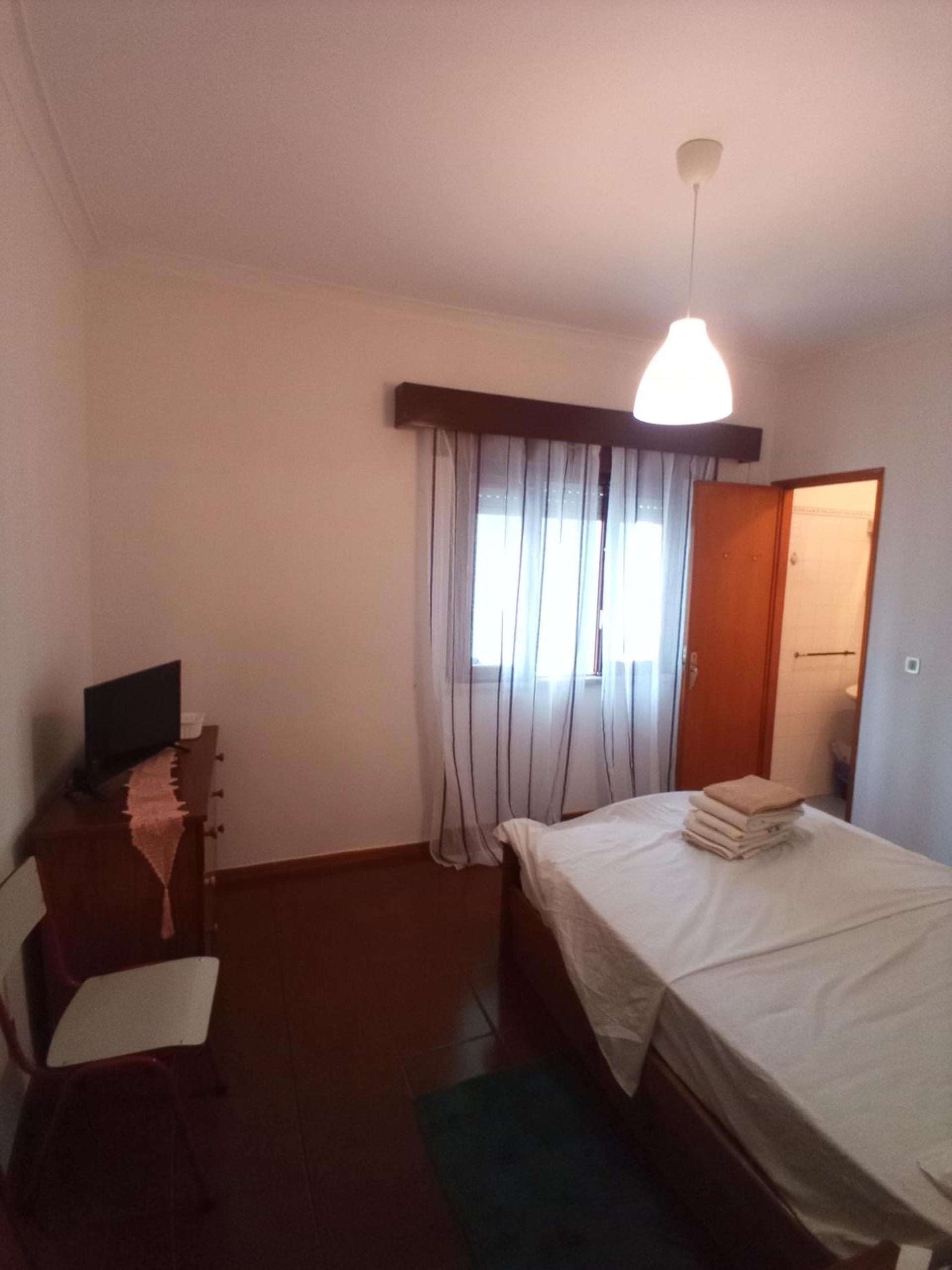 Double Room - Photo 5