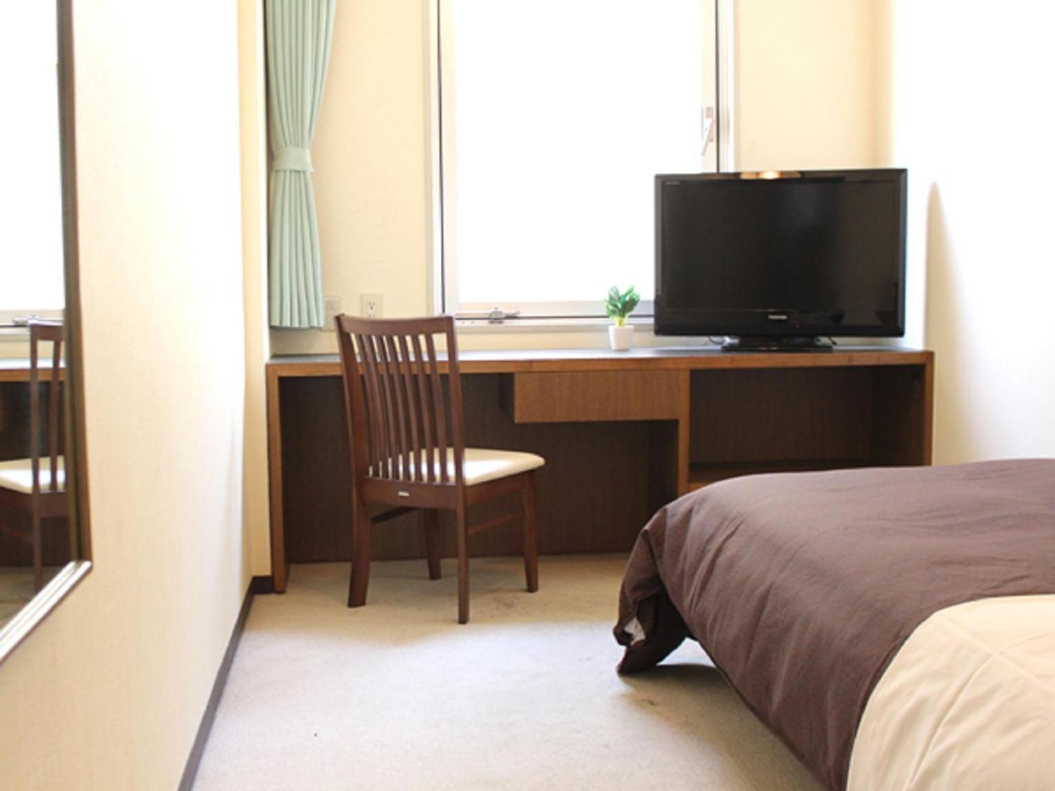 Single Room - Non-Smoking photo 3