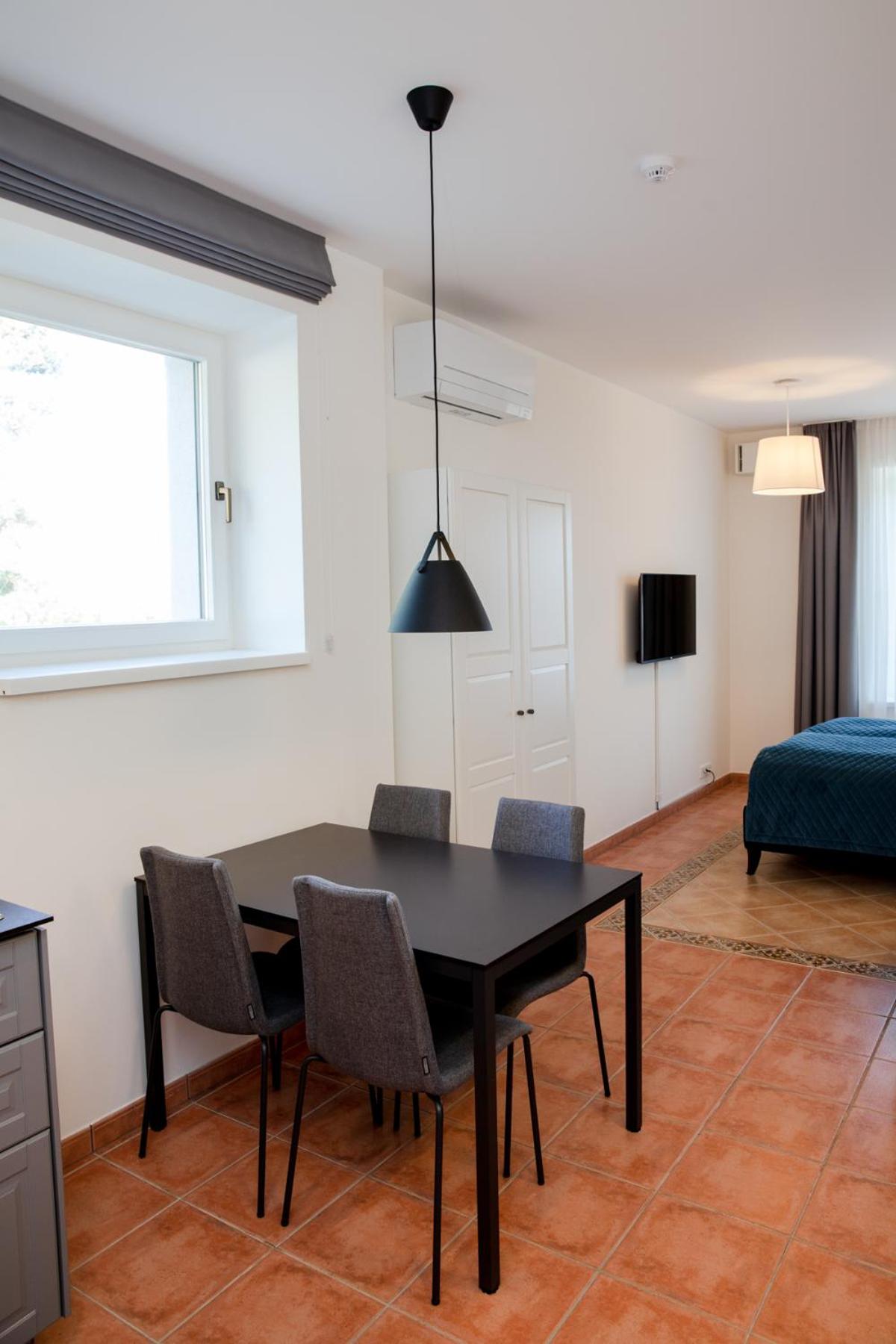 Triple Room - Photo 7