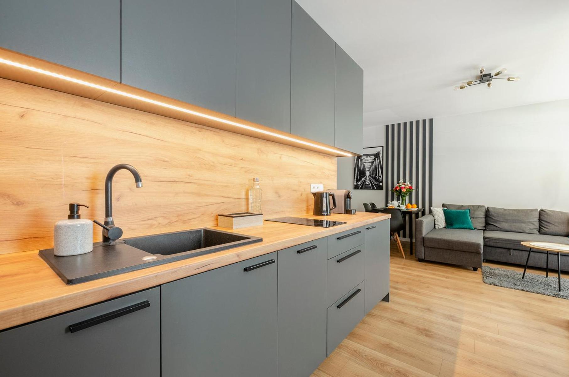 Studio Apartment - Photo 6