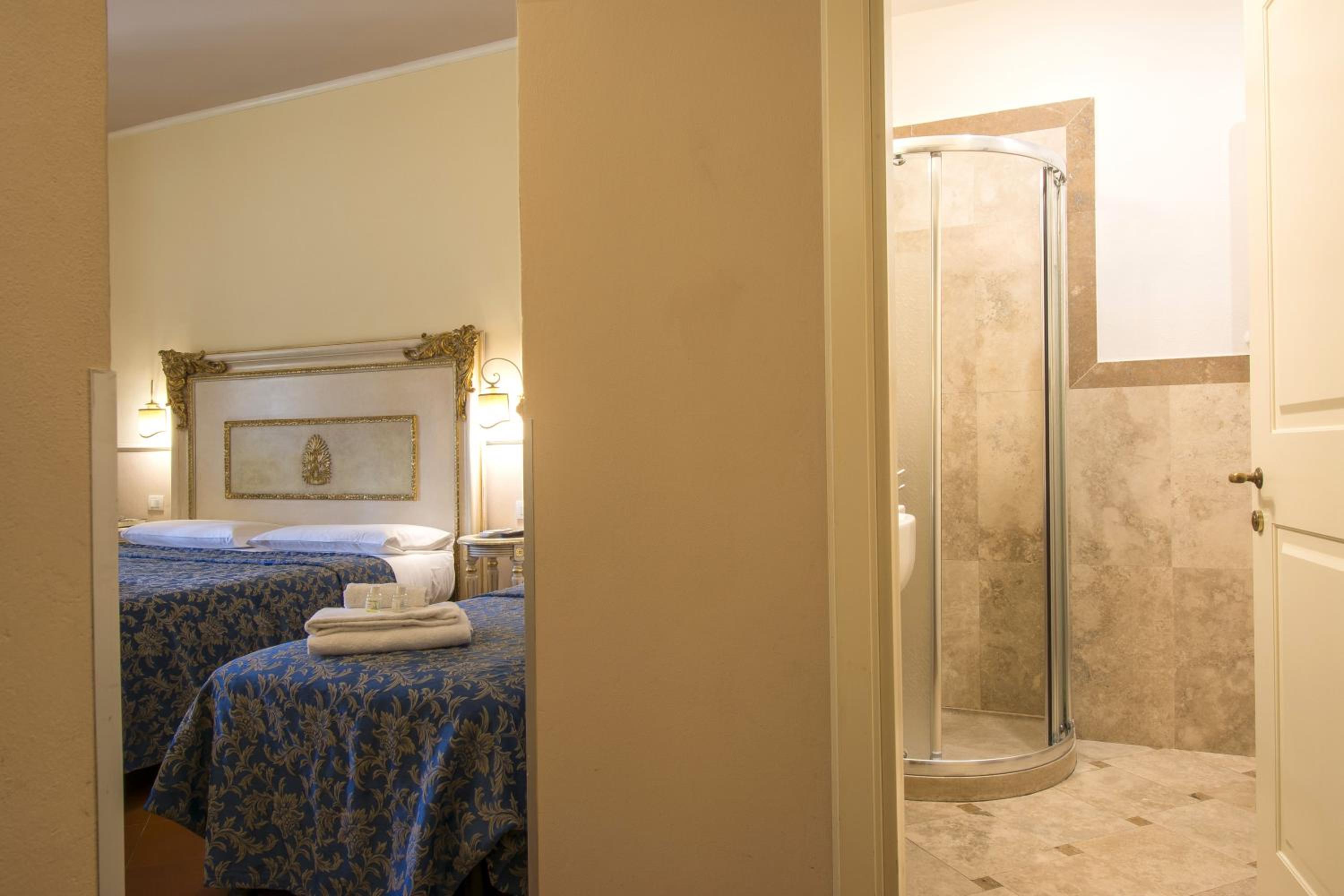 Triple Room with Garden View photo 3