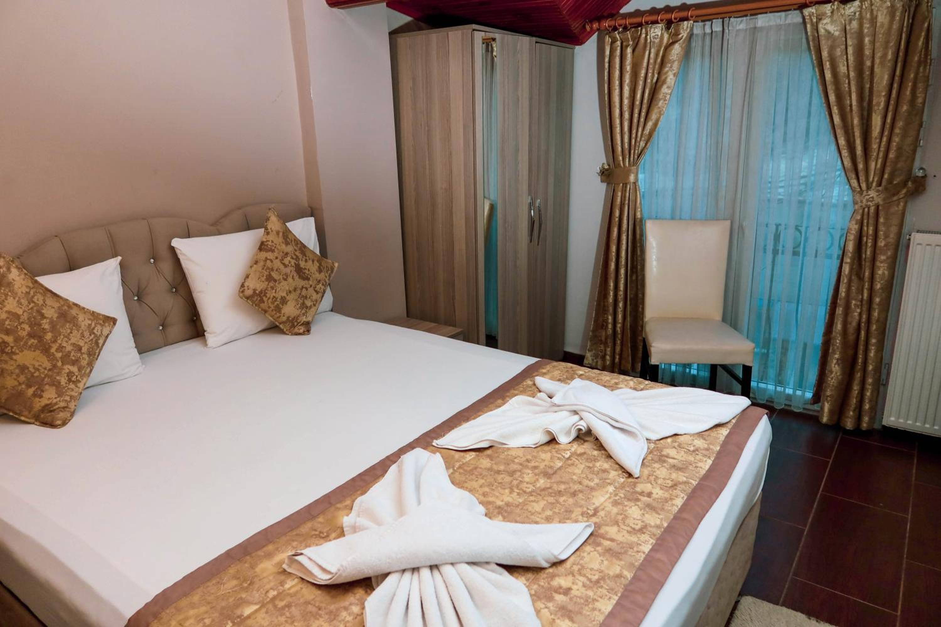 Double Room with Lake View photo 3